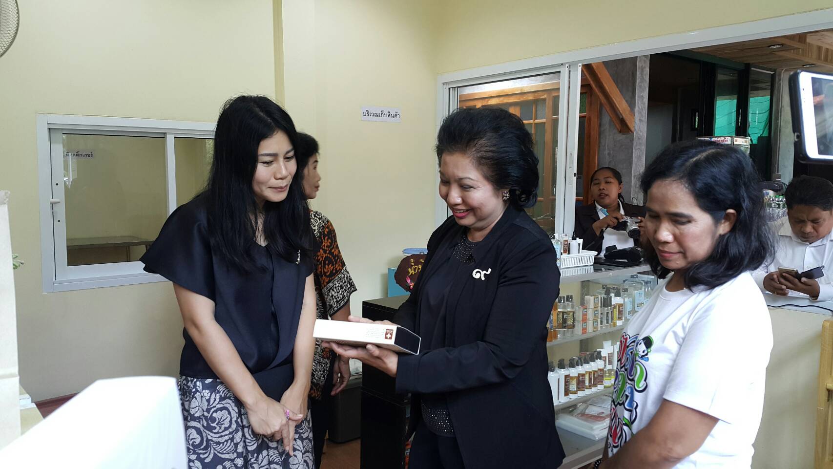 ผู้ตรวจราชการกระทรวงมหาดไทย ตรวจติดตามการดำเนินงานเพื่อเพิ่มประสิทธิภาพการทำงานของผู้ว่าราชการจังหวัดและนายอำเภอ