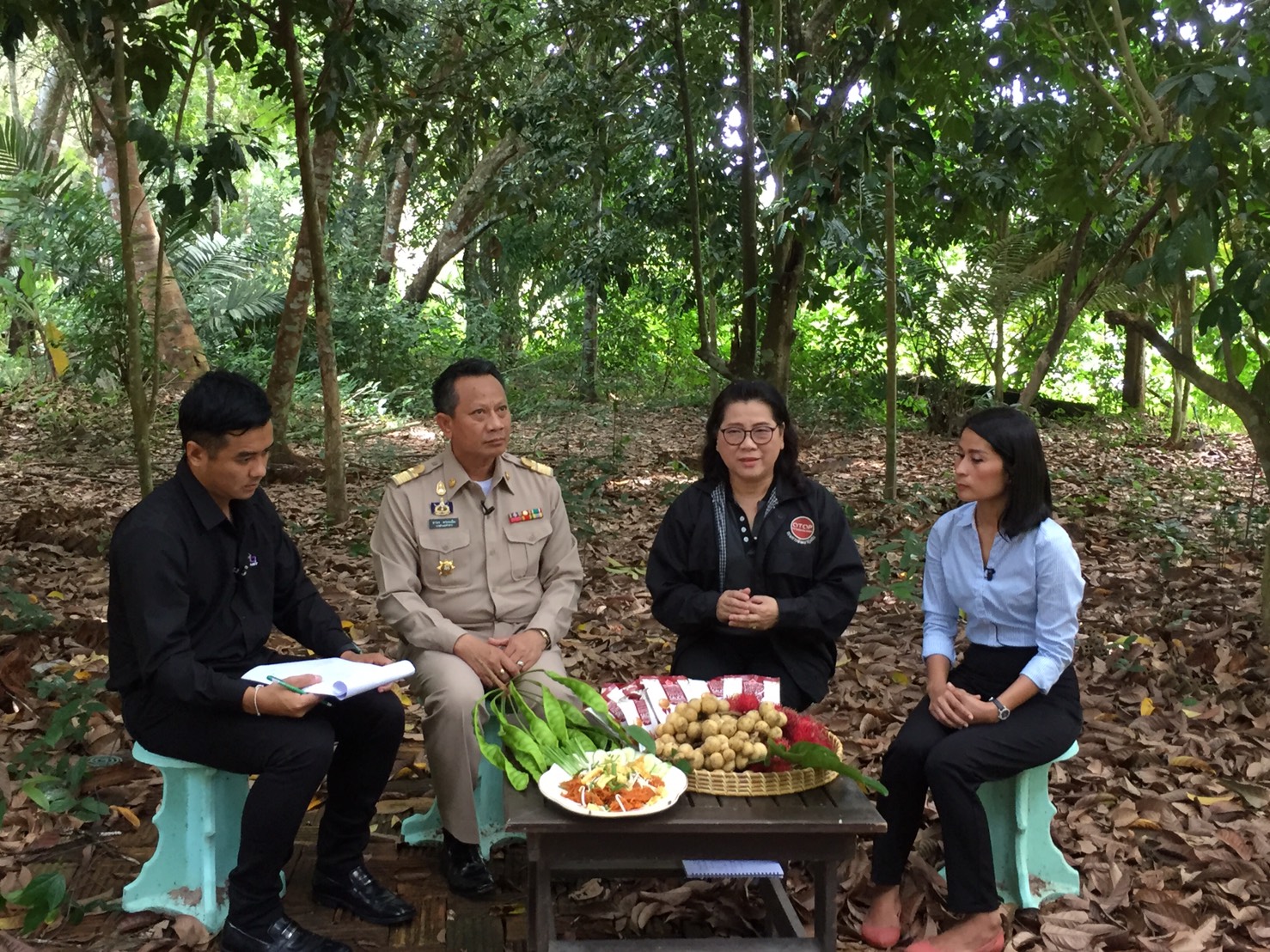 พัฒนาการจังหวัดสุราษฎร์ธานีร่วมการถ่ายทอดสดประชาสัมพันธ์ผลิตภัณฑ์ OTOP