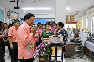 11 เมษายน 2561  รดน้ำ อวยพร เนื่องในวันสงกรานต์ 2561