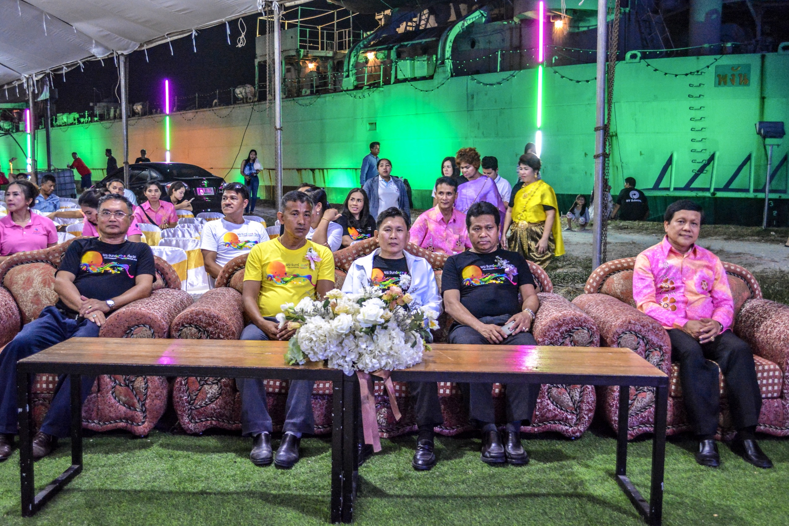 เปิดงานพระจันทร์หลากสี ที่พะงัน อย่างยิ่งใหญ่