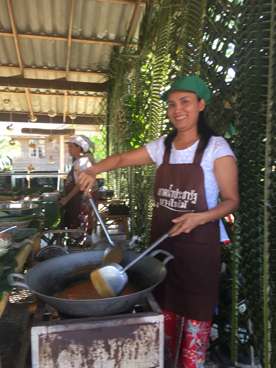 รายการนารีกระจ่าง ถ่ายทอดสด ณ ตลาดประชารัฐบางใบไม้