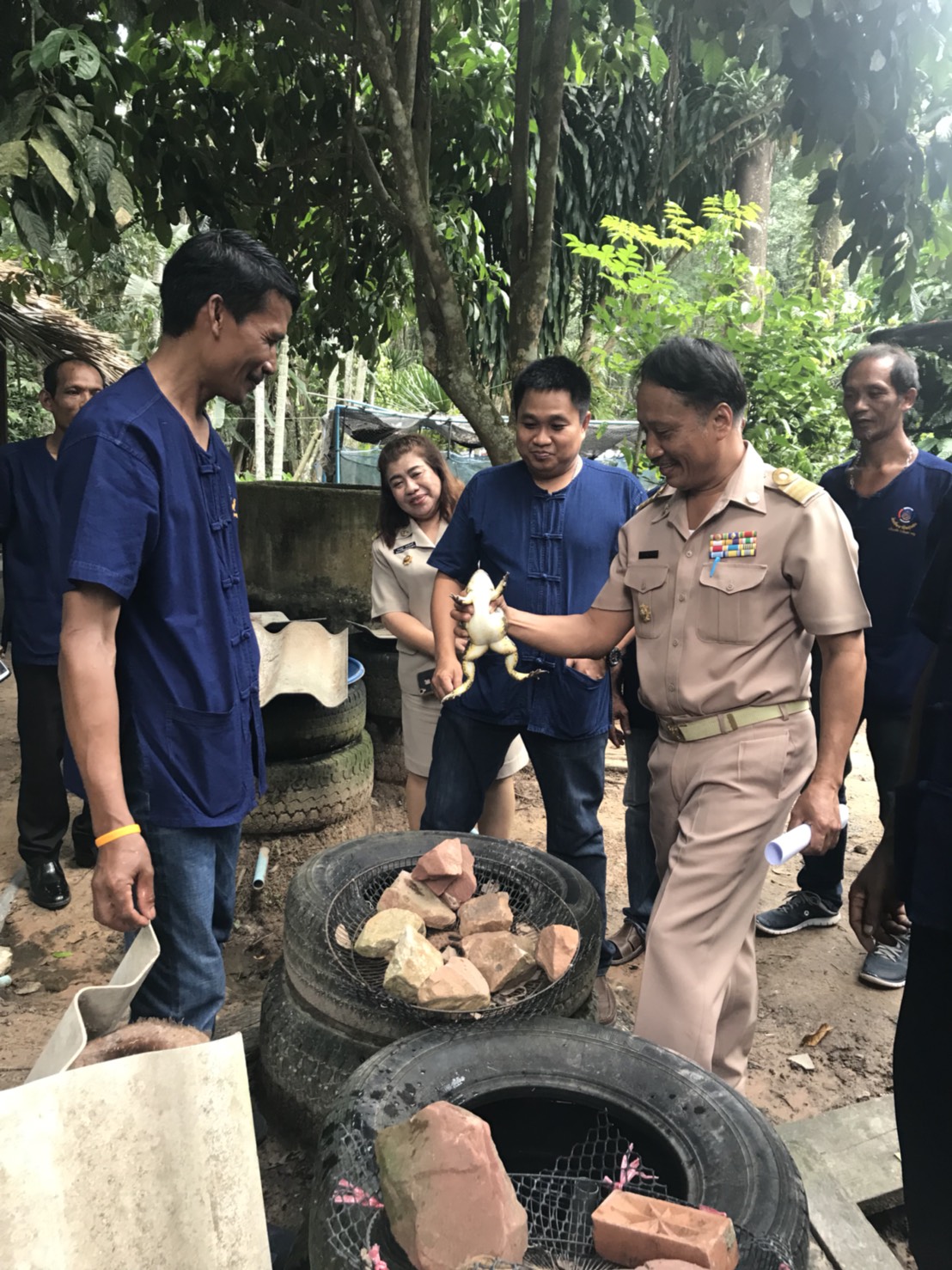 คัดเลือกครัวเรือนสัมมาชีพตัวอย่าง