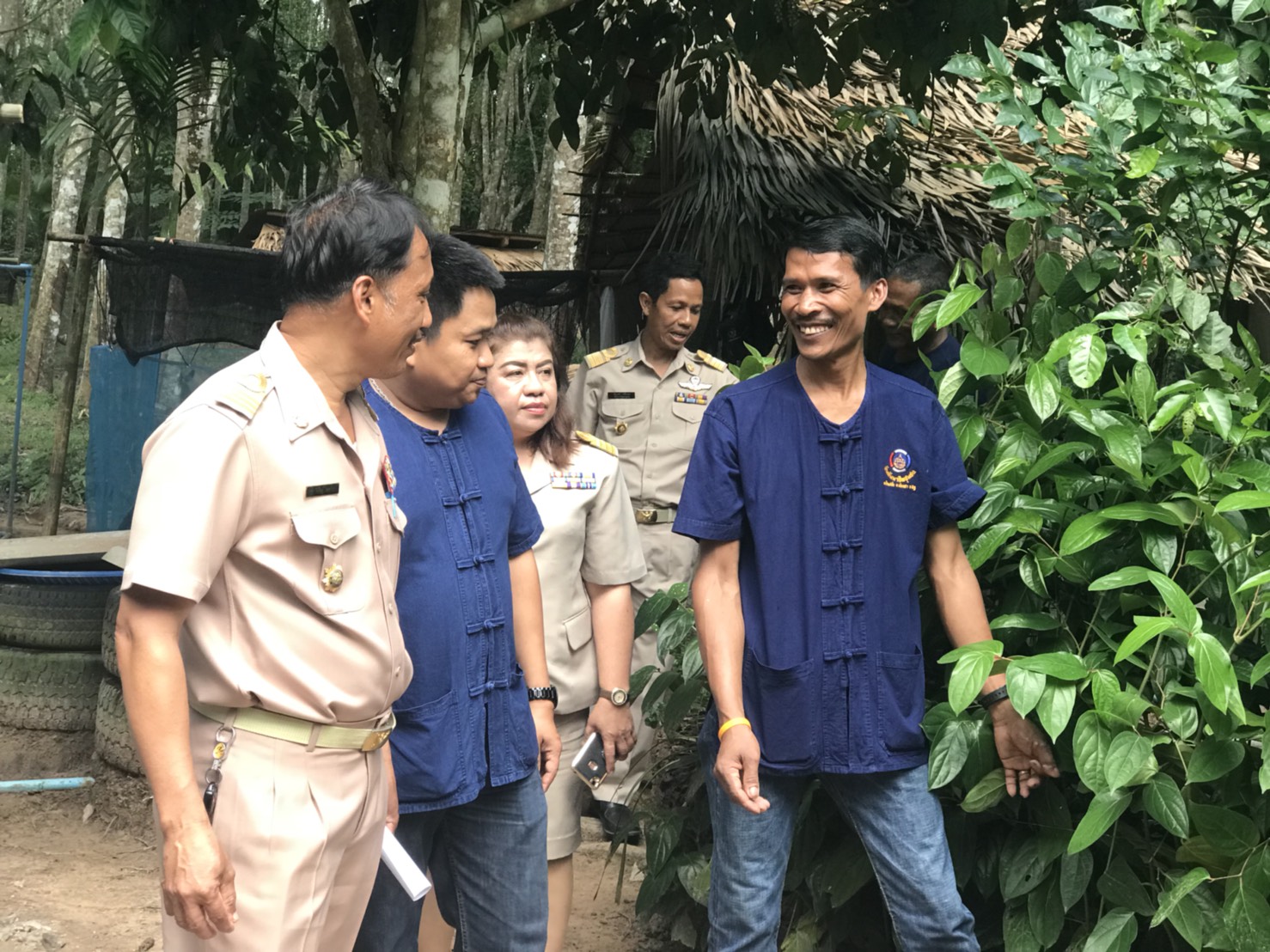 คัดเลือกครัวเรือนสัมมาชีพตัวอย่าง