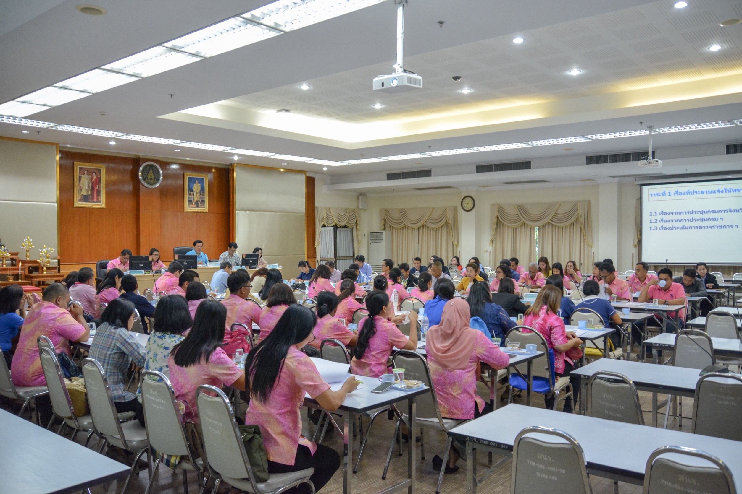 การประชุมประจำเดือน บุคลากร เจ้าหน้าทีพัฒนาชุมชนจังหวัดสุราษฎร์ธานี