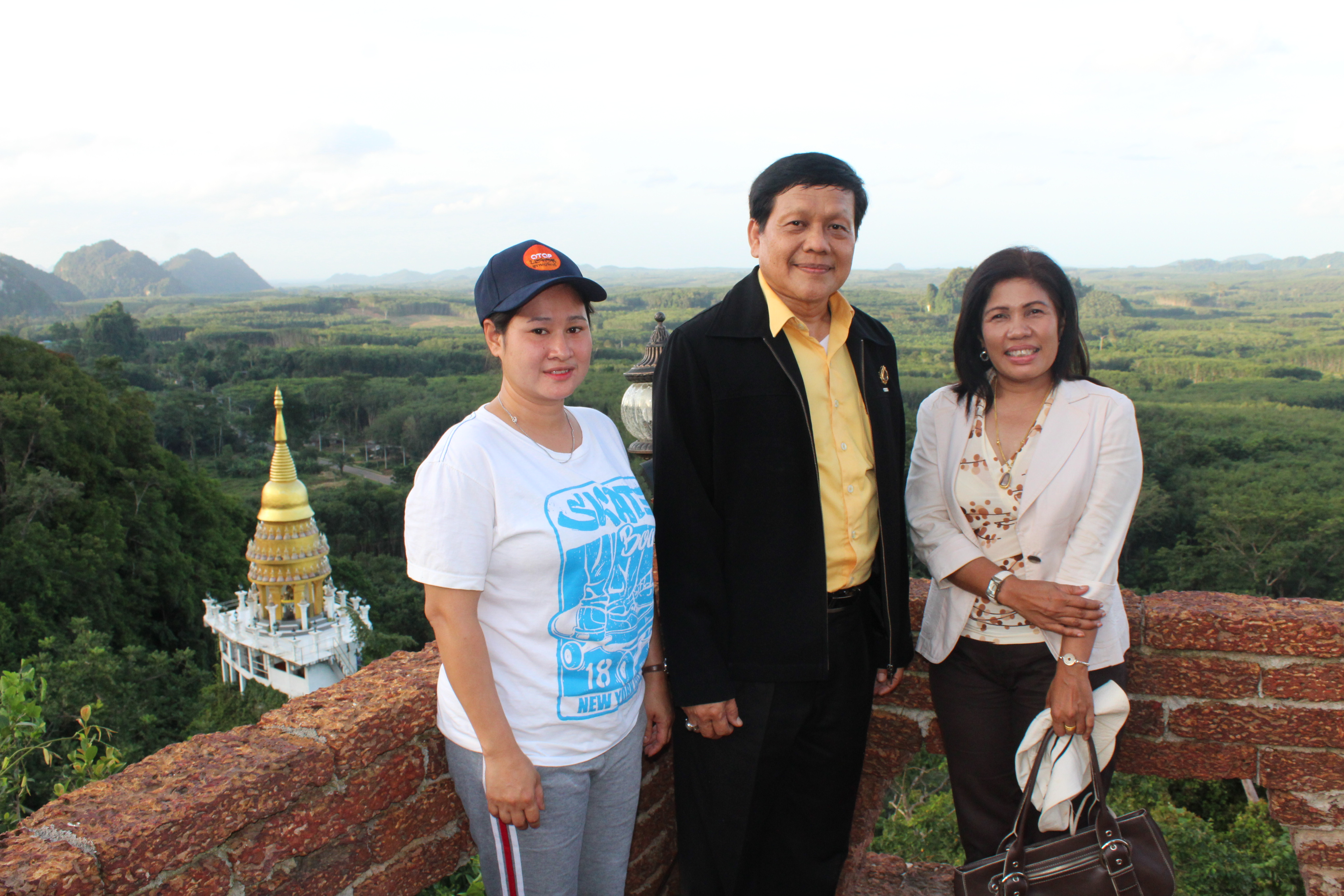 เยี่ยมชุมชนท่องเที่ยว OTOP นวัตวิถี บ้านเขานาใน