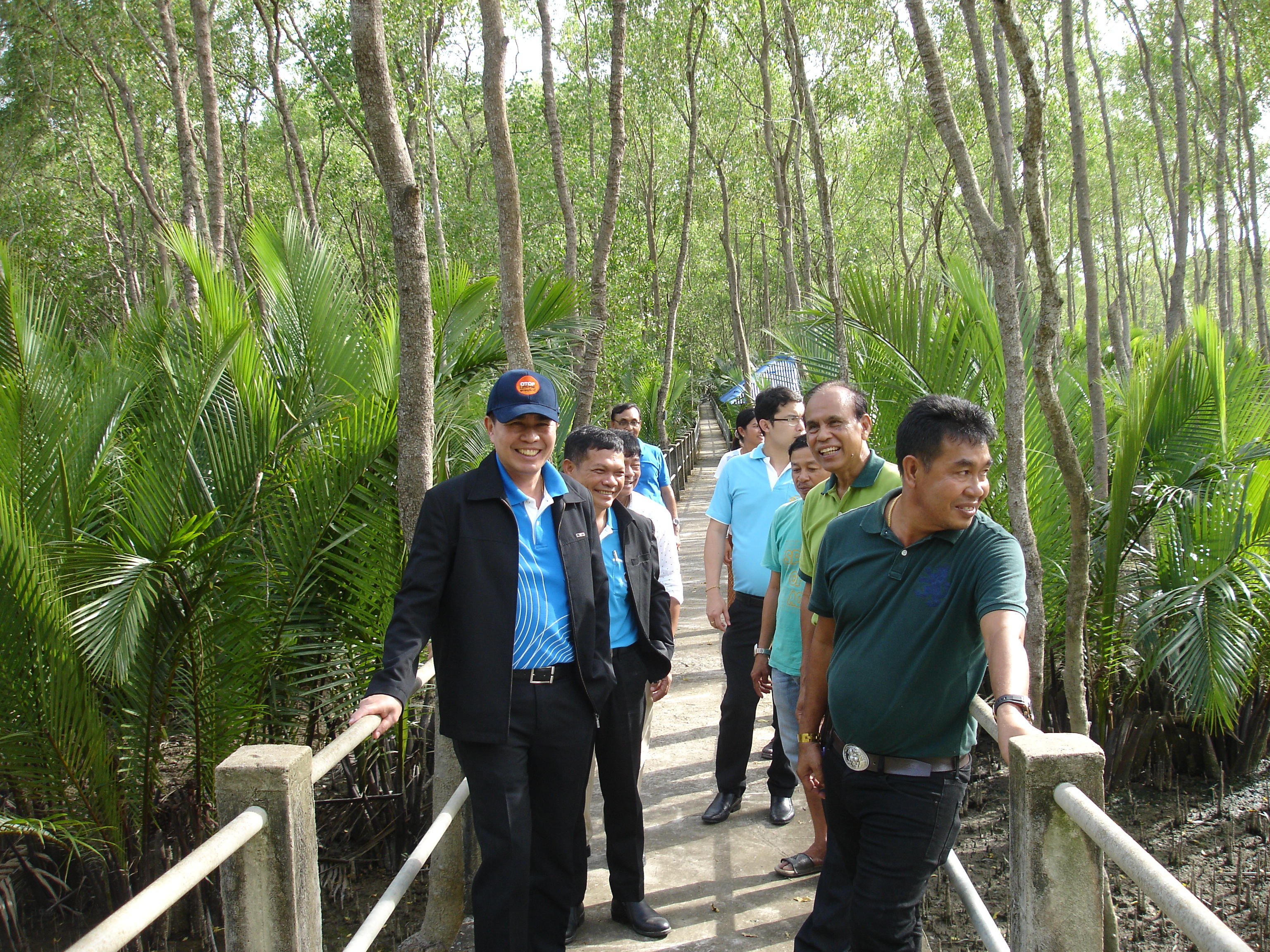 เยี่ยมและติดตามความก้าวหน้าชุมชนท่องเที่ยว OTOP นวัตวิถี บ้านห้วยทรัพย์ ต.ลีเล็ด