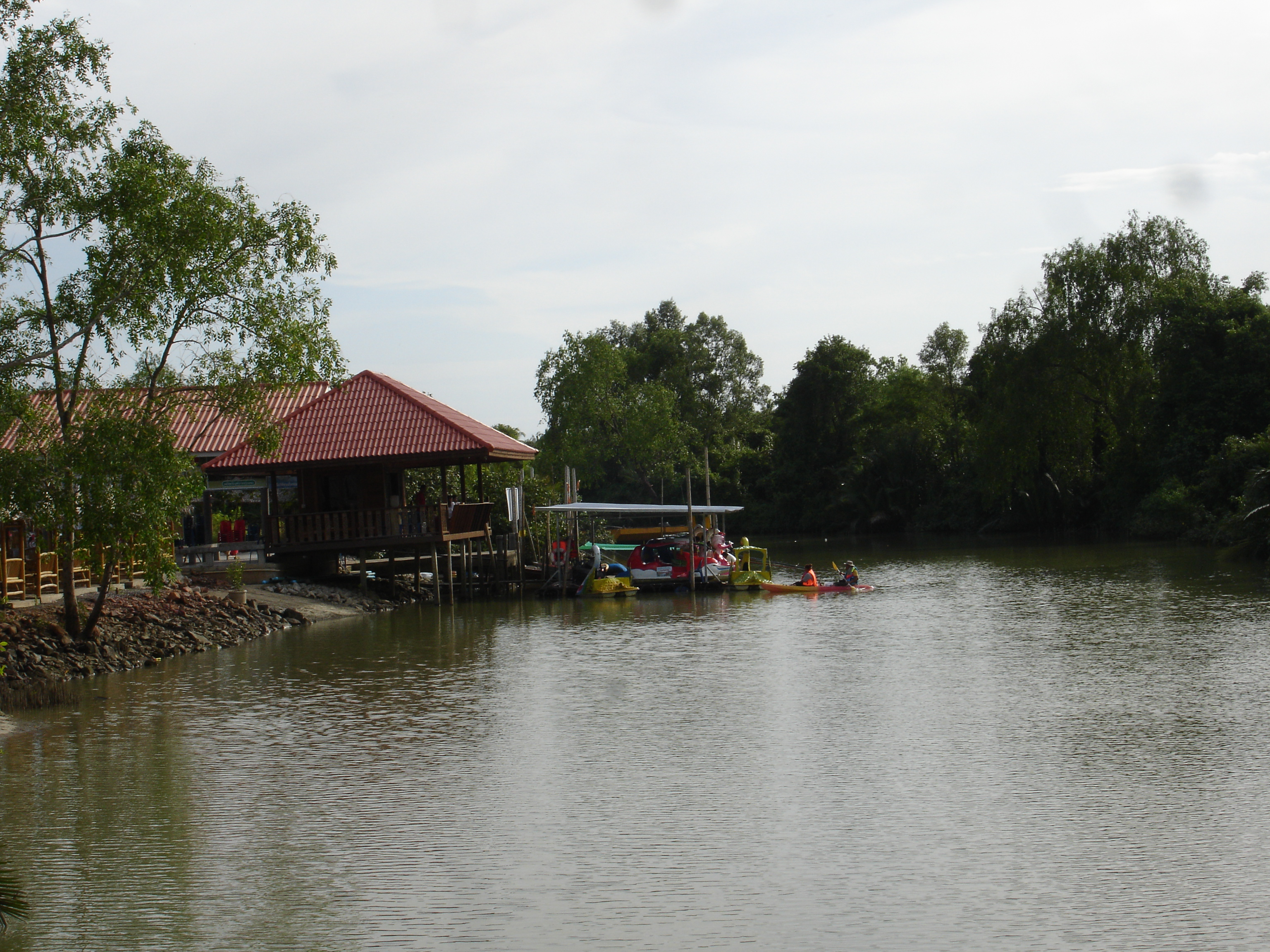 เยี่ยมและติดตามความก้าวหน้าชุมชนท่องเที่ยว OTOP นวัตวิถี บ้านห้วยทรัพย์ ต.ลีเล็ด