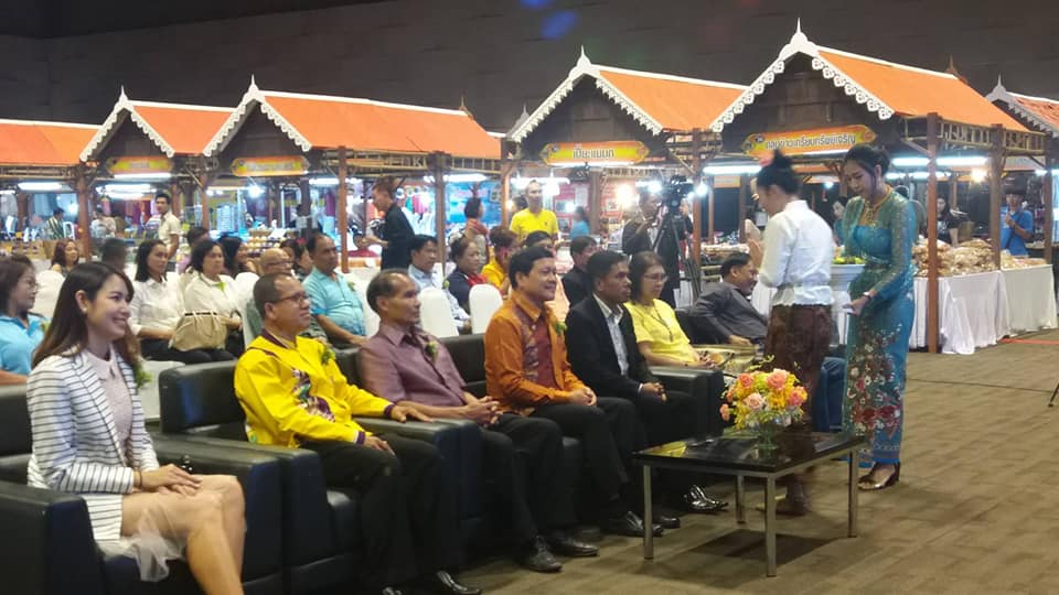 จังหวัดสุราษฎร์ธานี จัด ROAD SHOW 25 ชุมชนท่องเที่ยว OTOP นวัตวิถี