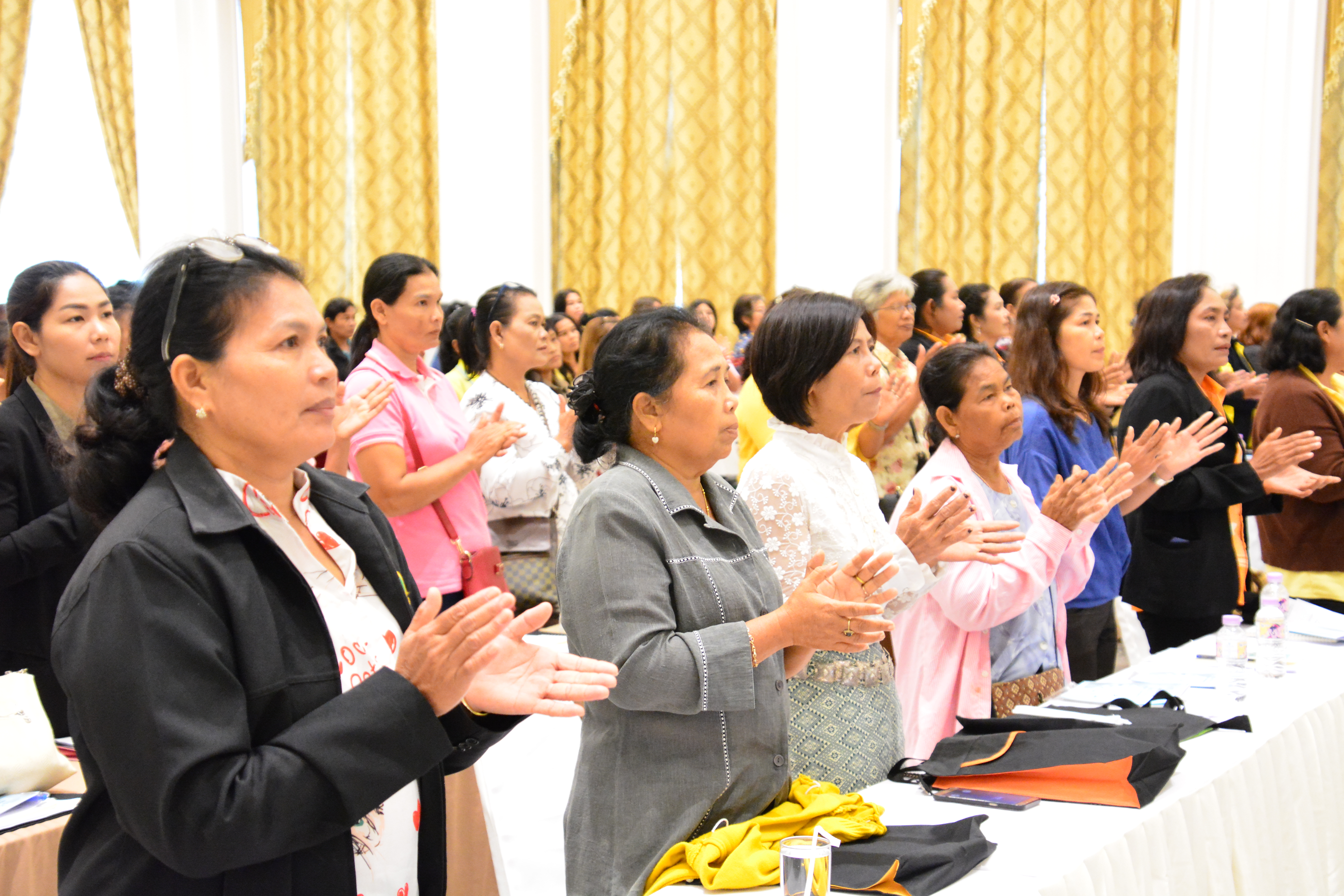 ประชุมเชิงปฏิบัติการเสริมทักษะอาชีพสตรี