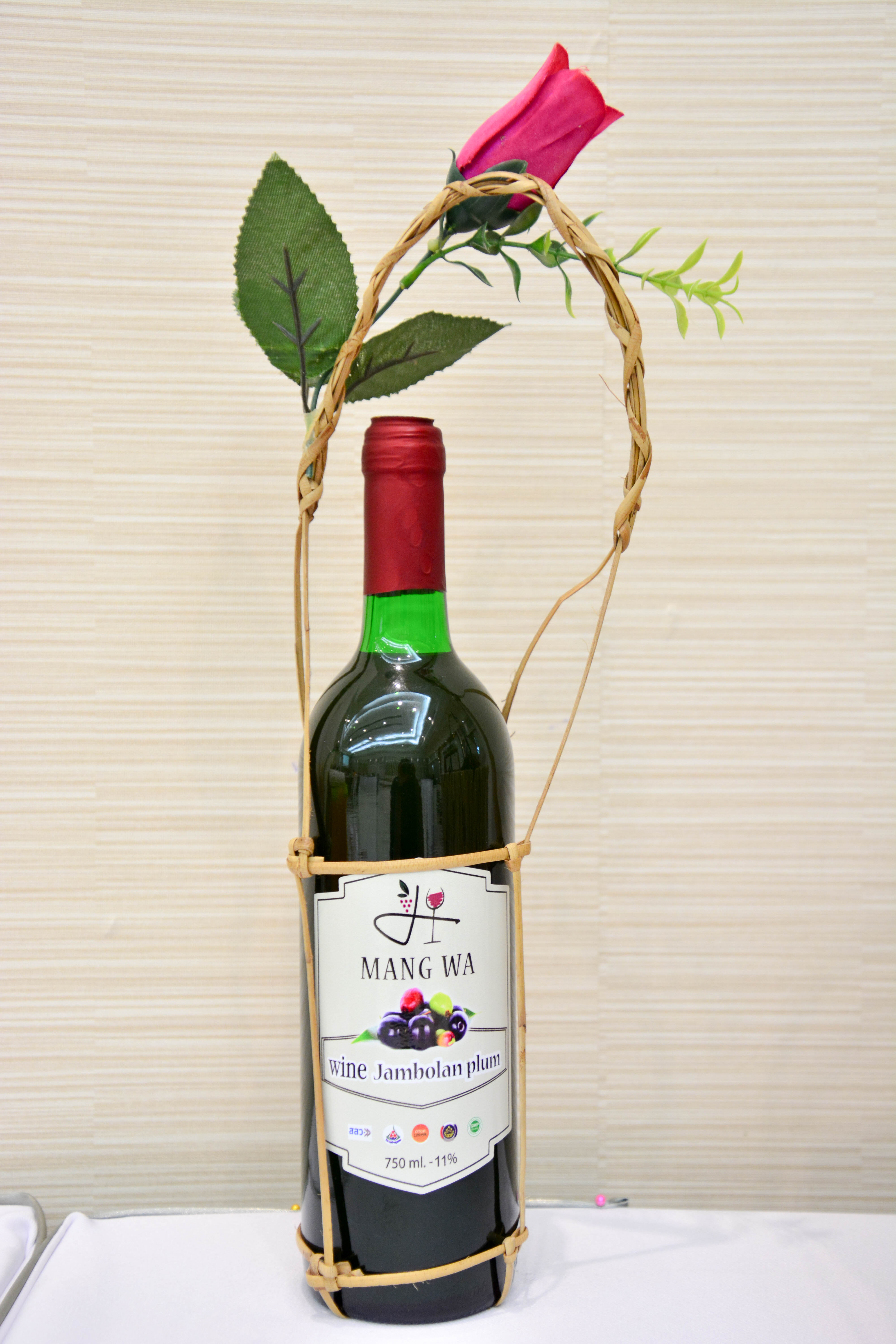 โครงการพัฒนาศักยภาพเครือข่ายองค์ความรู้ KBO ( Knowledge-Based OTOP) จังหวัดสุราษฎร์ธานี