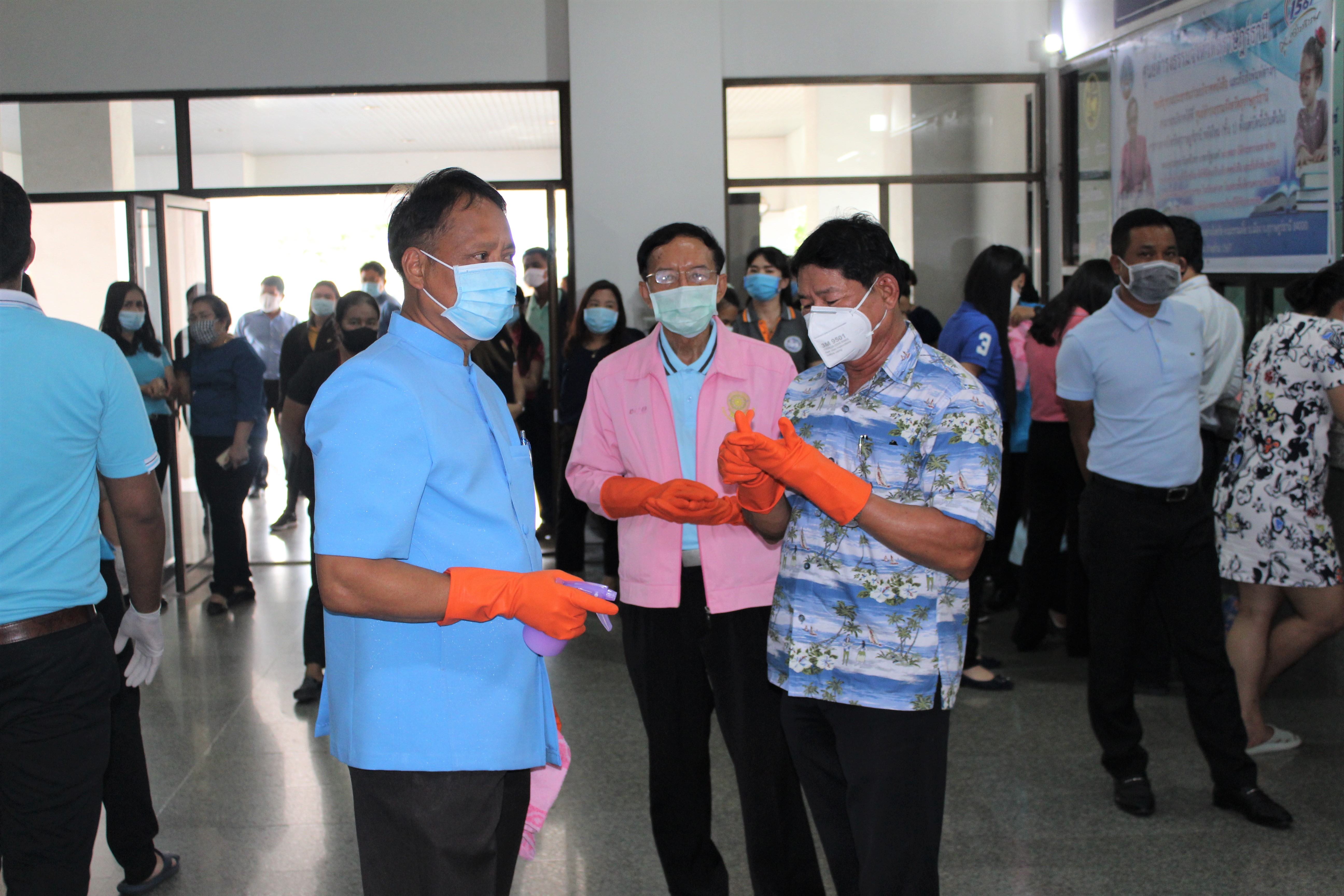 ผู้ว่า…..ห่วงใยเจ้าหน้าที่ จัด Big clening day