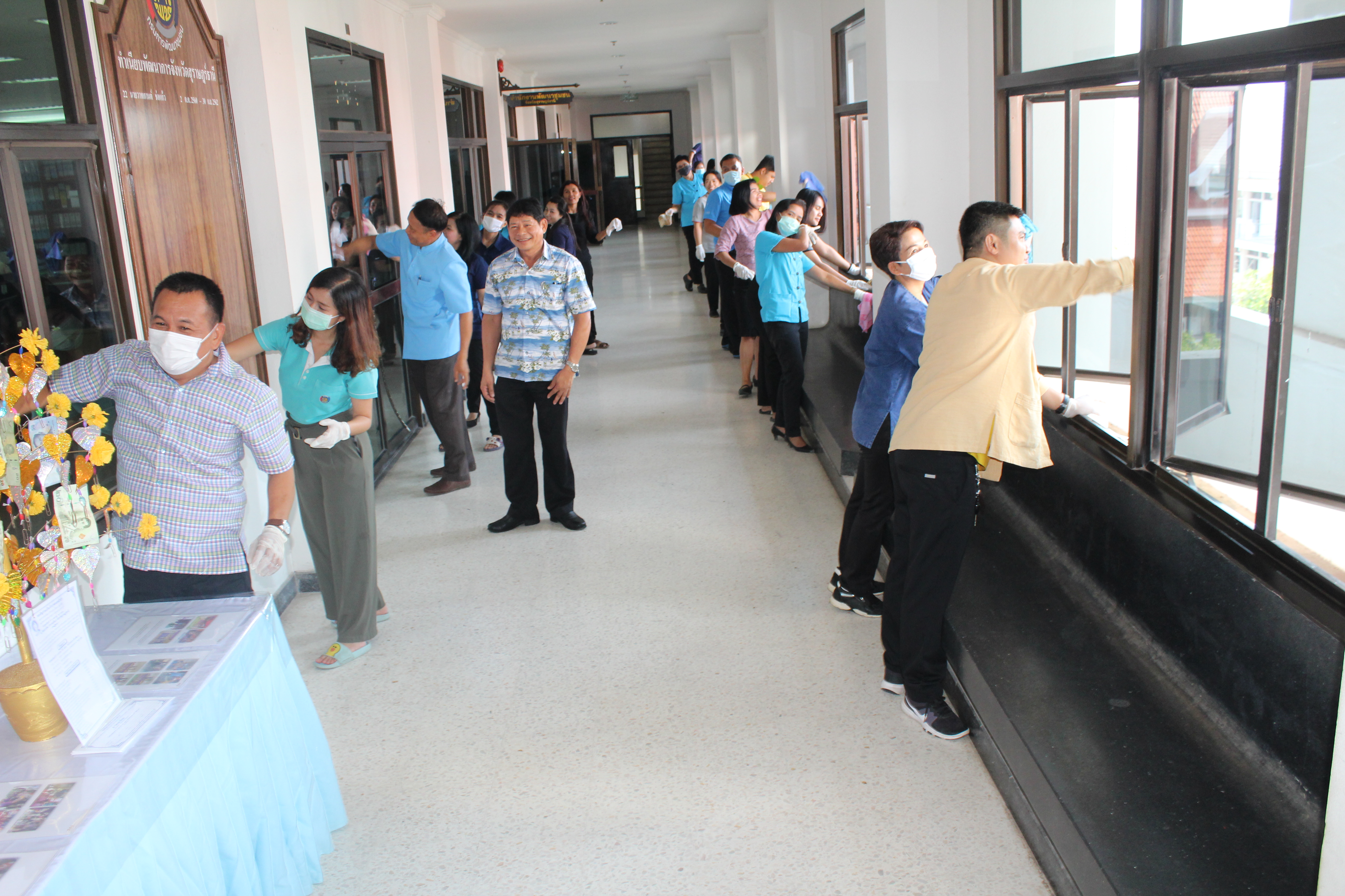 ผู้ว่า…..ห่วงใยเจ้าหน้าที่ จัด Big clening day