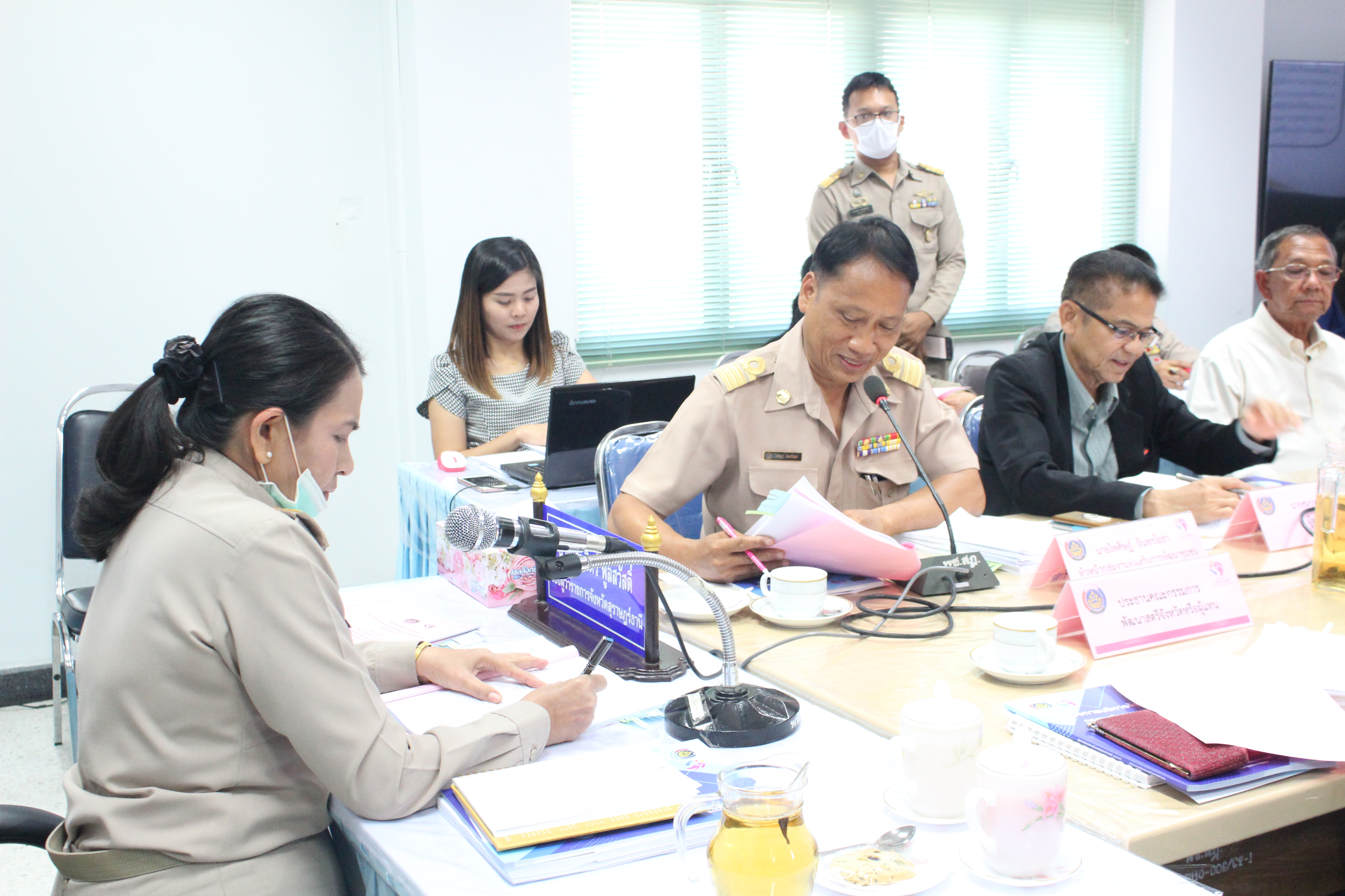 สาวสุราษฎร์  เฮ…….. พร้อมรับทุนหนุนเสริมอาชีพ