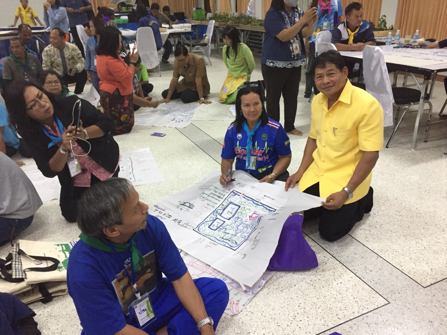 พช… ให้กำลังใจ รวมพลังเอามื้อสามัคคี สร้างวิถีโคก หนอง นา ด้ามขวานทอง