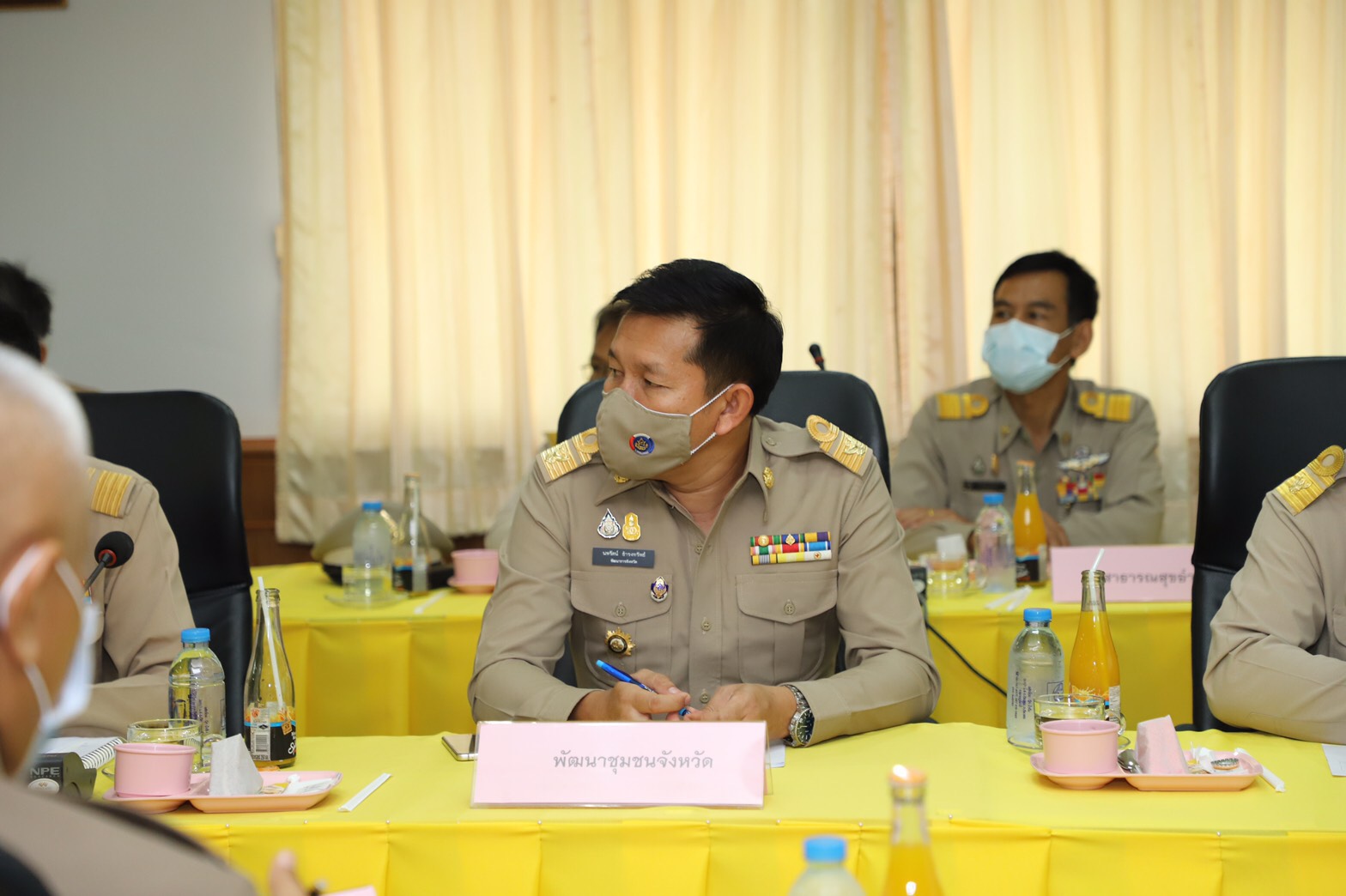 ชาวจังหวัดสุราษฎร์ธานี ยินดีต้อนรับ นายนิพนธ์ บุญญามณี รัฐมนตรีช่วยว่าการกระทรวงมหาดไทย