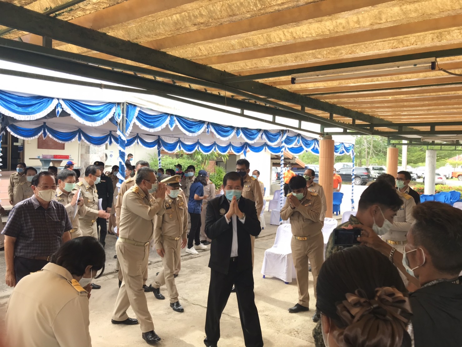 ชาวจังหวัดสุราษฎร์ธานี ยินดีต้อนรับ นายนิพนธ์ บุญญามณี รัฐมนตรีช่วยว่าการกระทรวงมหาดไทย