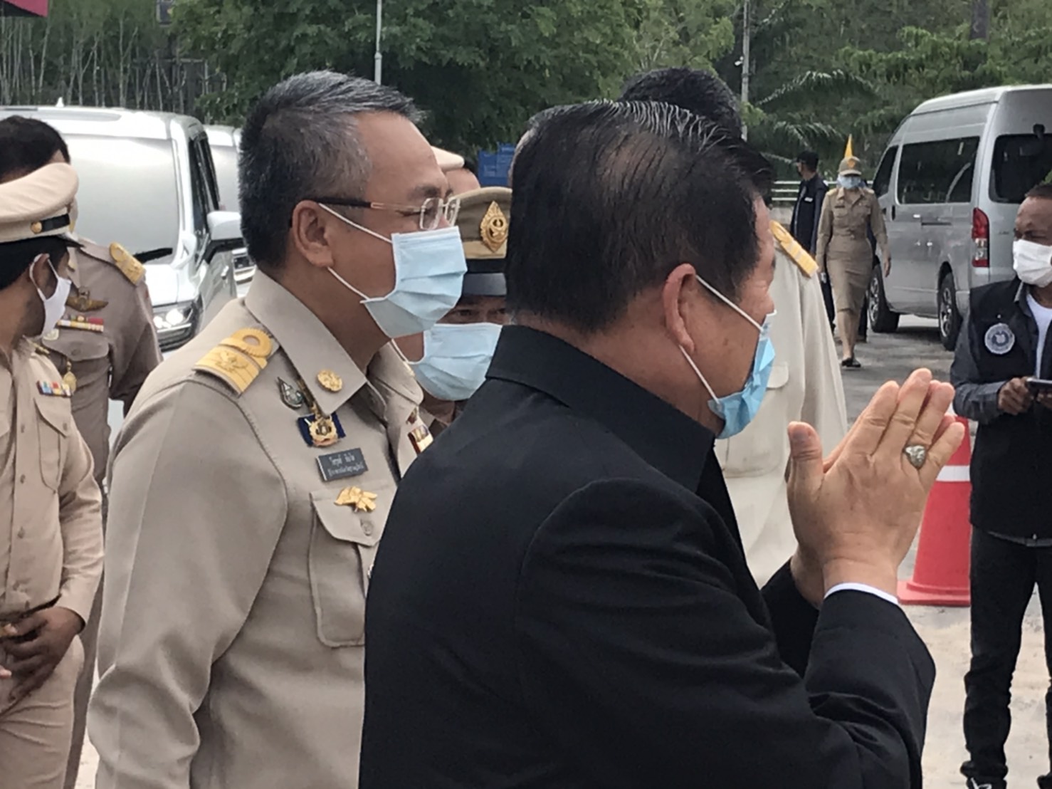 ชาวจังหวัดสุราษฎร์ธานี ยินดีต้อนรับ นายนิพนธ์ บุญญามณี รัฐมนตรีช่วยว่าการกระทรวงมหาดไทย