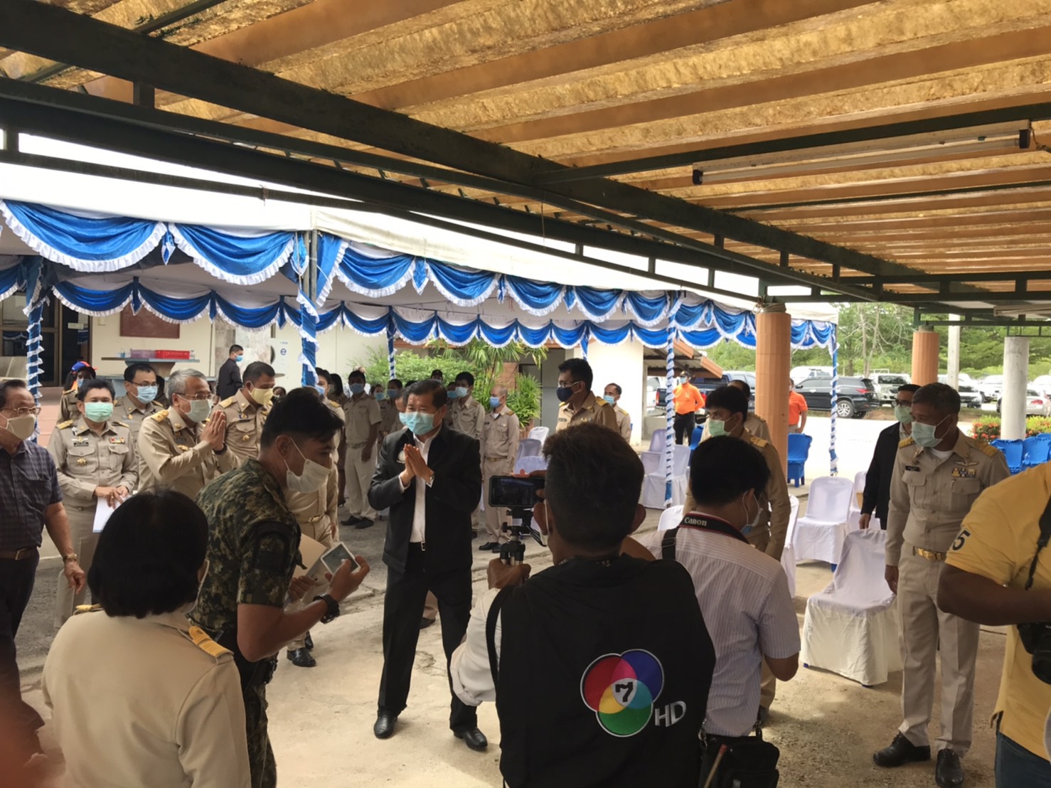 ชาวจังหวัดสุราษฎร์ธานี ยินดีต้อนรับ นายนิพนธ์ บุญญามณี รัฐมนตรีช่วยว่าการกระทรวงมหาดไทย