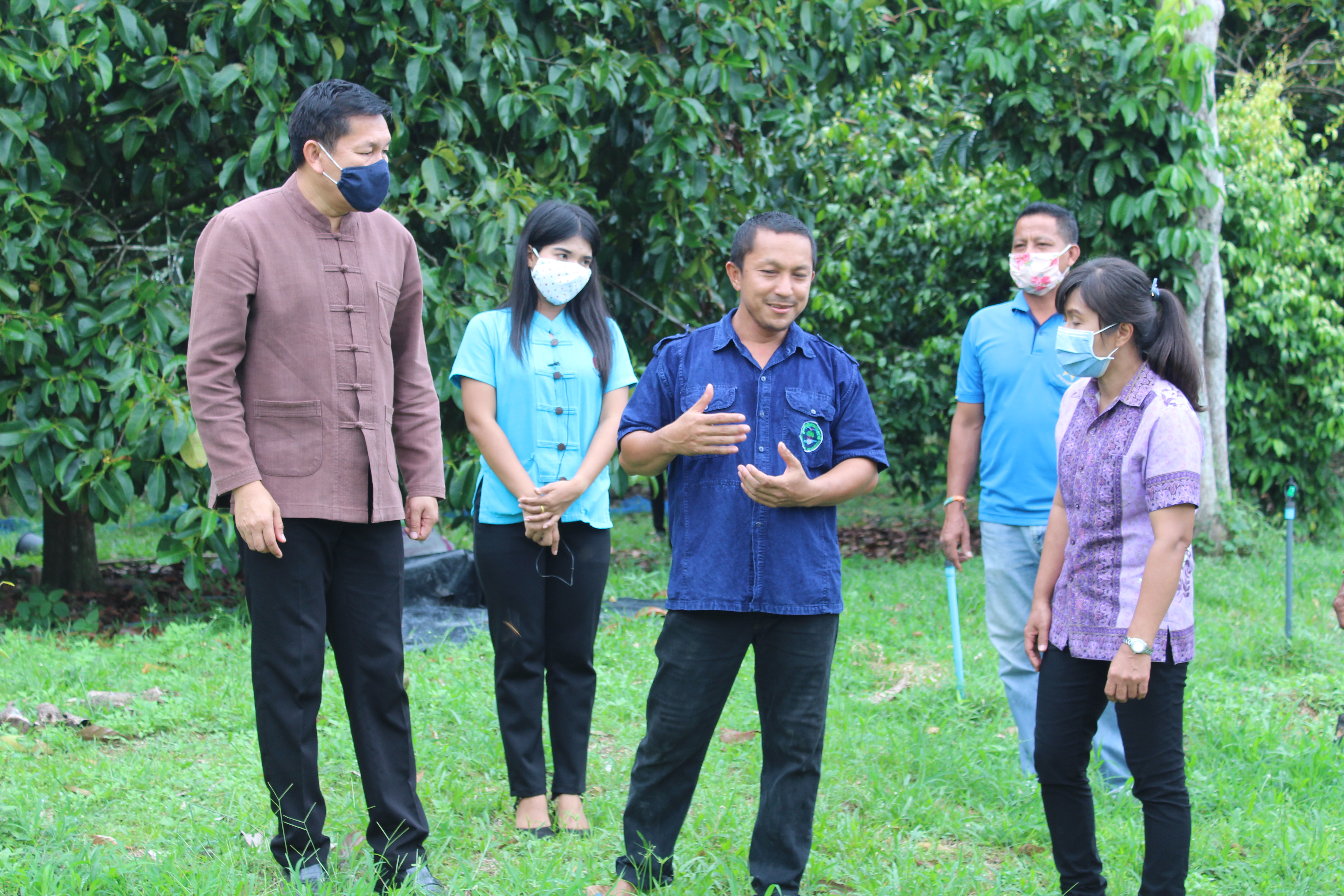 น้อมนำหลักปรัชญาของเศรษฐกิจพอเพียง สู่การปฏิบัติ