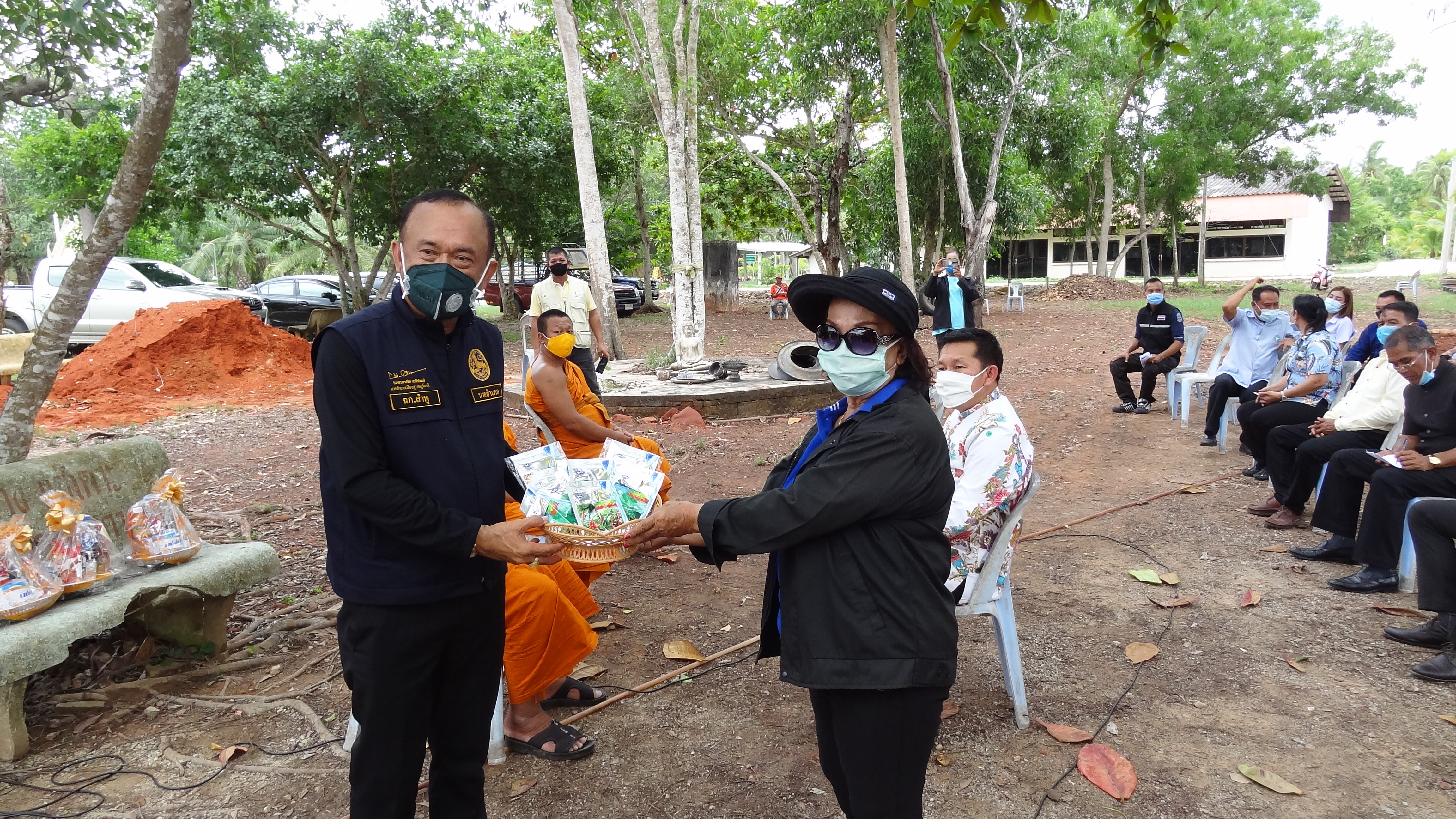 พจ.สุราษฎร์ธานี ขยายผลปลูกผักสวนครัวจากวัดสู่ชุมชน ตามหลัก “บวร”