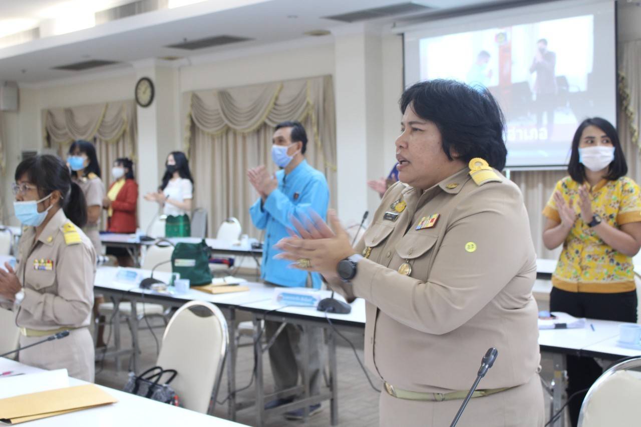 พจ.สุราษฎร์ธานี สั่งลุยเดินหน้าสานงานต่อ ก่องานใหม่ในไตรมาส 3-4