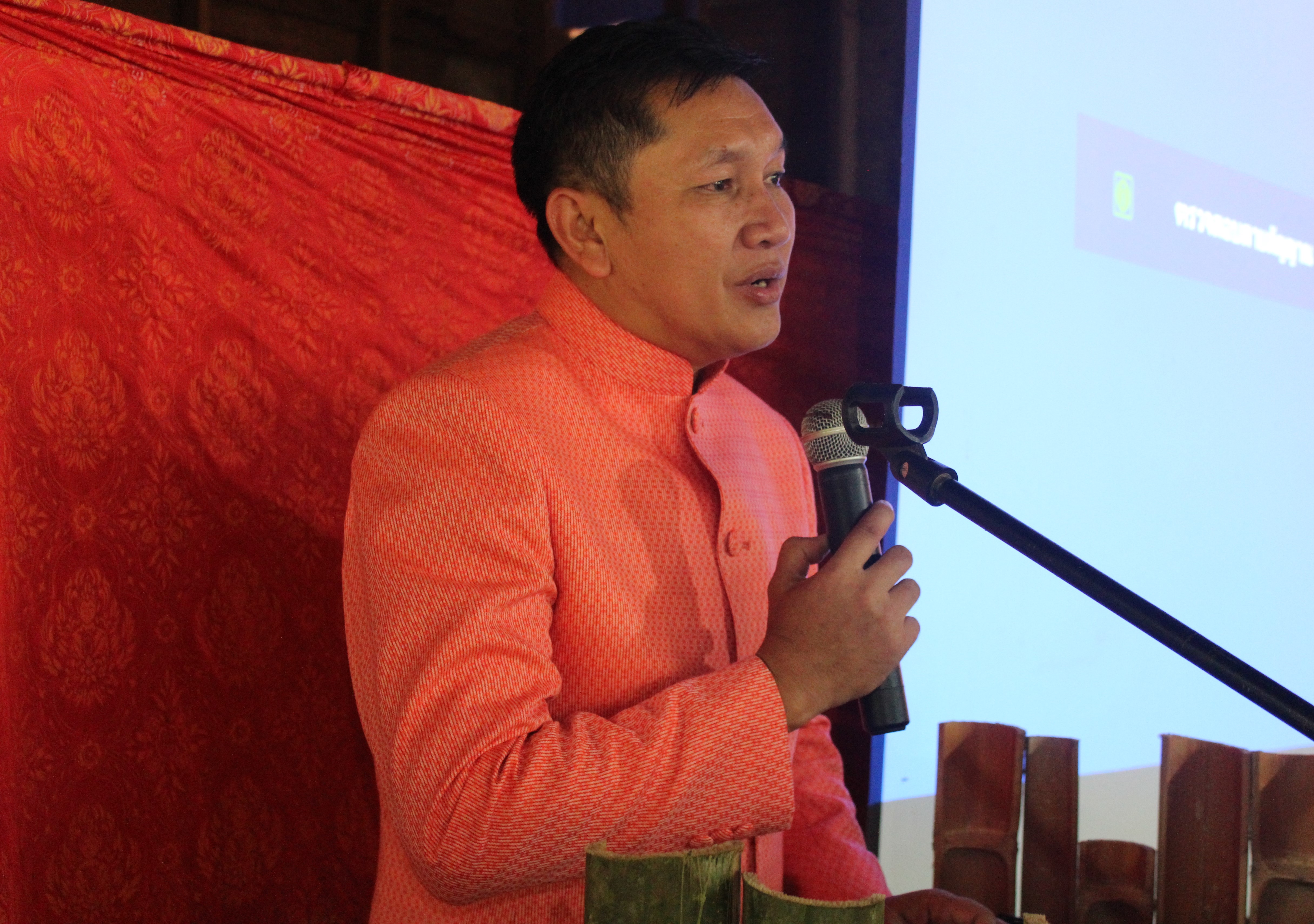 นายชัยวัฒน์ แสงศรี  ผู้ตรวจราชการกรมการพัฒนาชุมชนและคณะ ลงพื้นที่จังหวัดสุราษฎร์ธานี