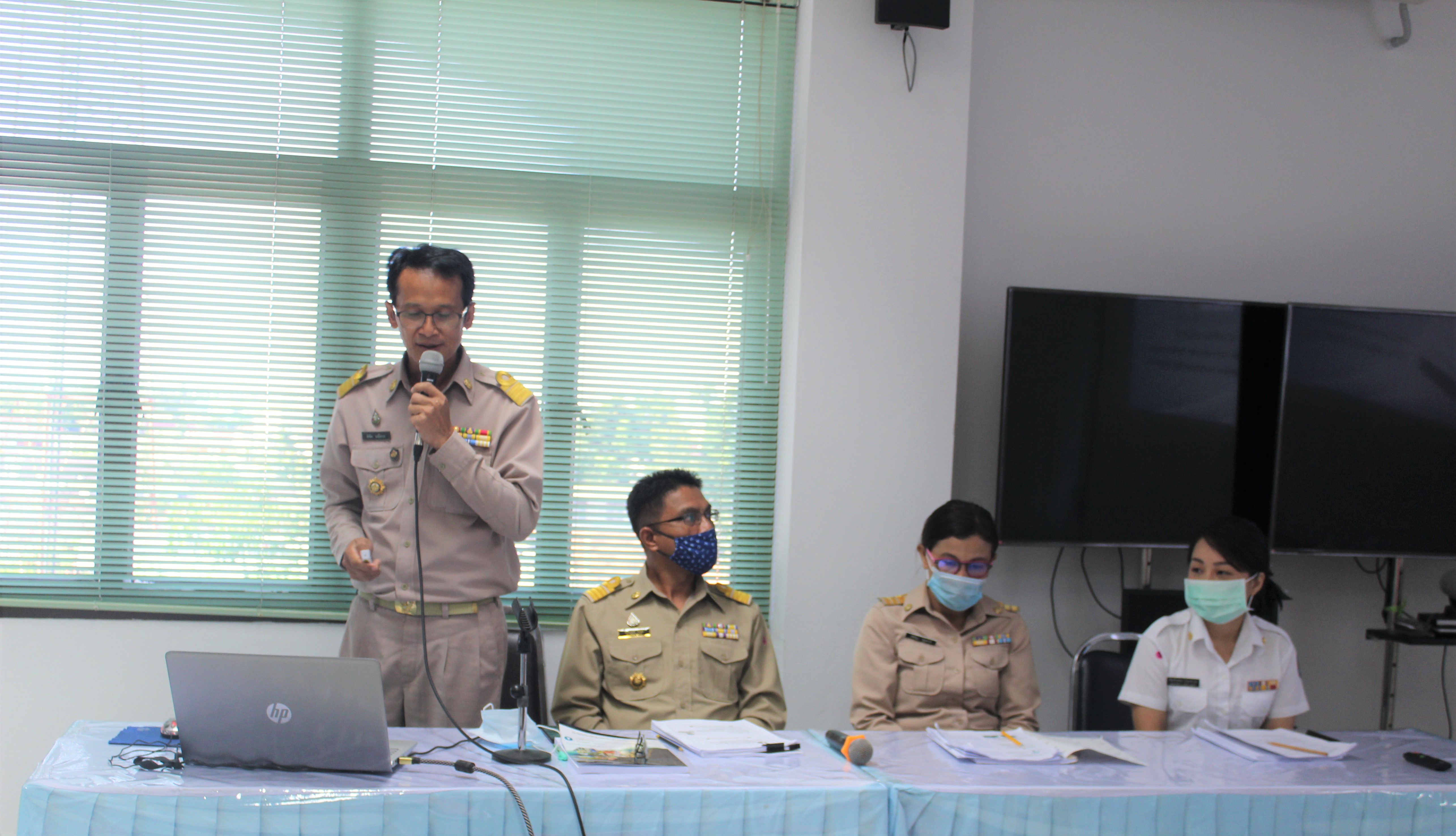 นายชัยวัฒน์ แสงศรี  ผู้ตรวจราชการกรมการพัฒนาชุมชนและคณะ ลงพื้นที่จังหวัดสุราษฎร์ธานี