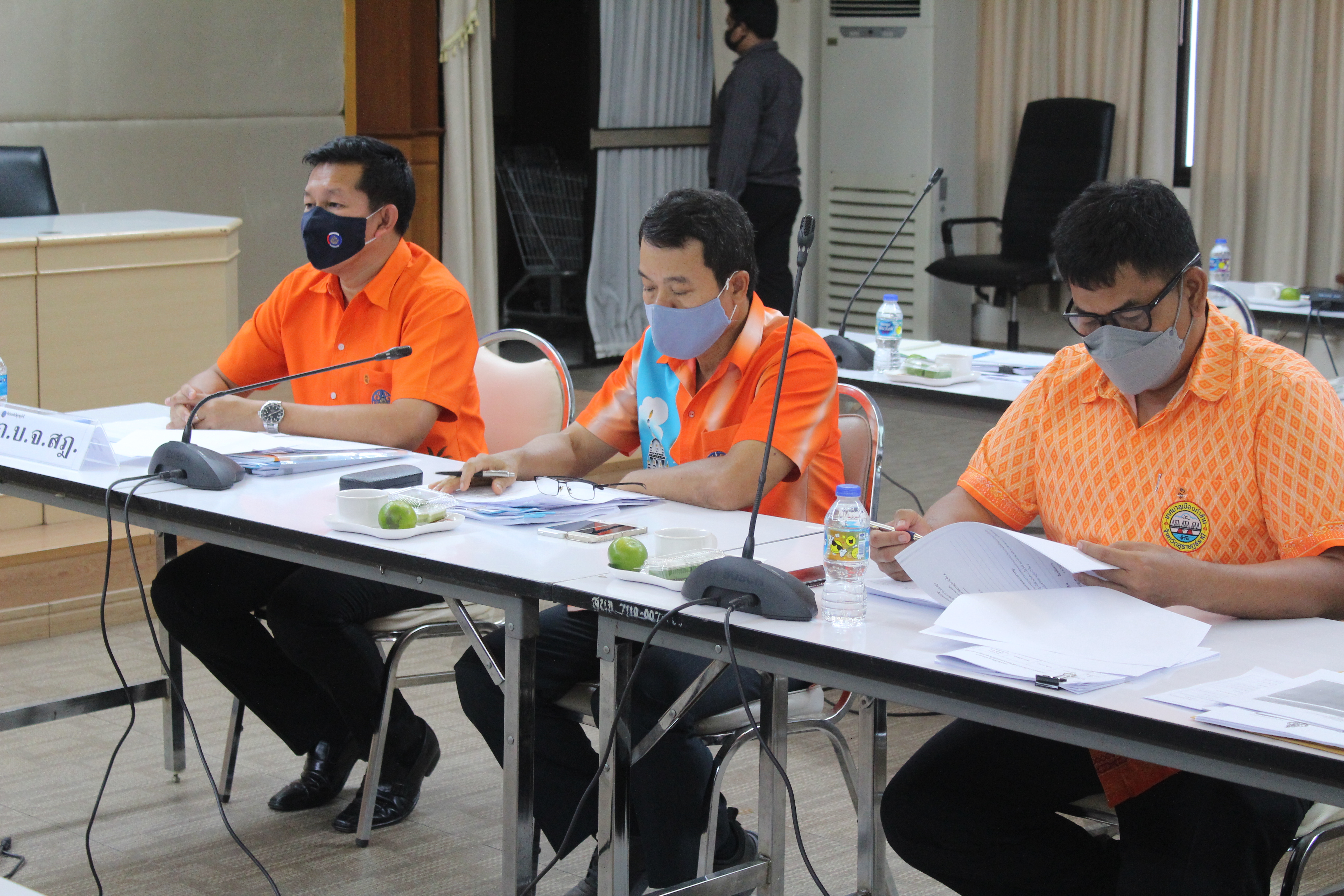 พช.สุราษฎร์ธานี เสนอร่างแผนฟื้นฟูเศรษฐกิจและสังคม มูลค่าเกือบ 100 ล้าน