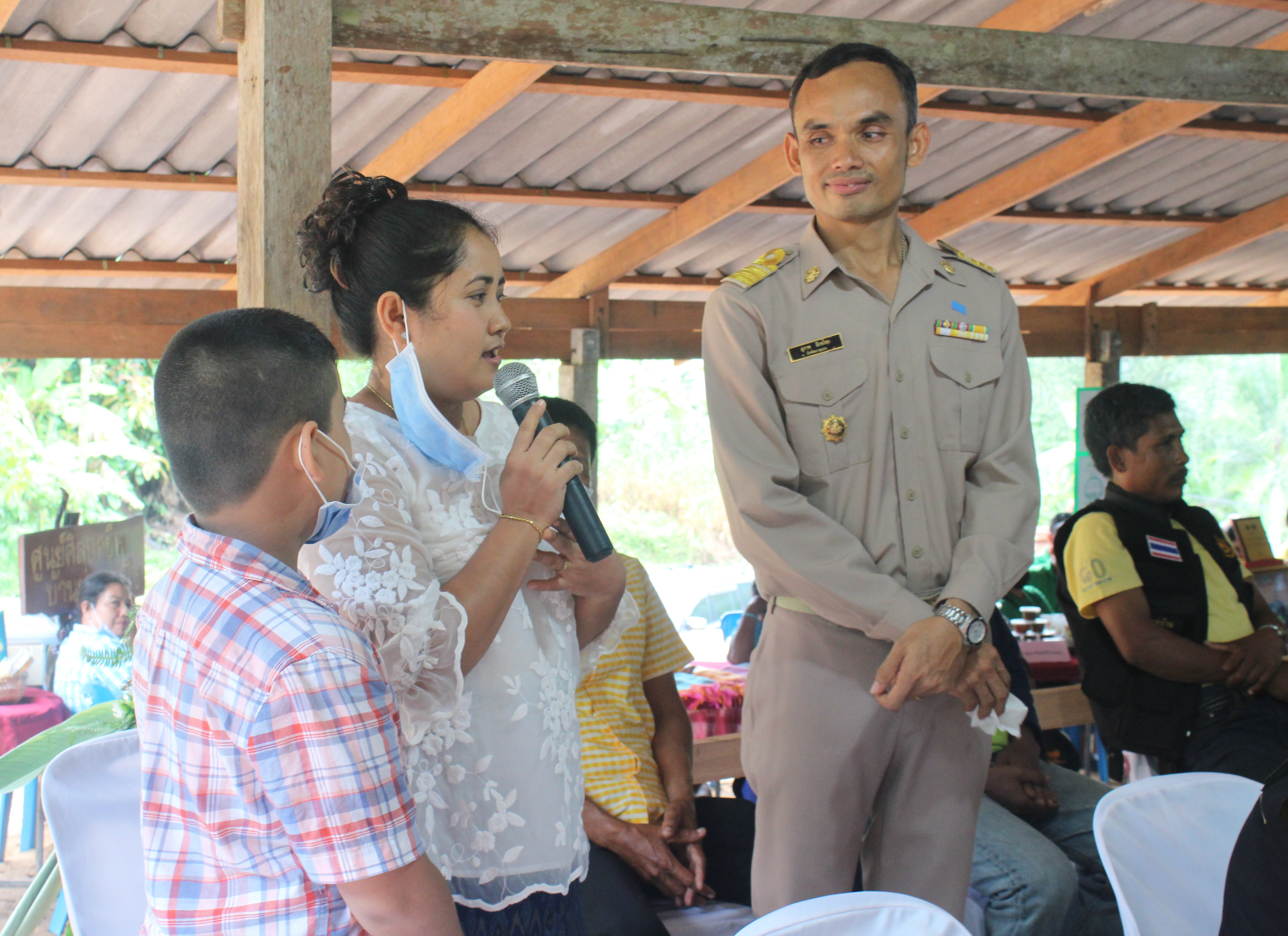 นายชัยวัฒน์ แสงศรี  ผู้ตรวจราชการกรมการพัฒนาชุมชนและคณะ ลงพื้นที่จังหวัดสุราษฎร์ธานี