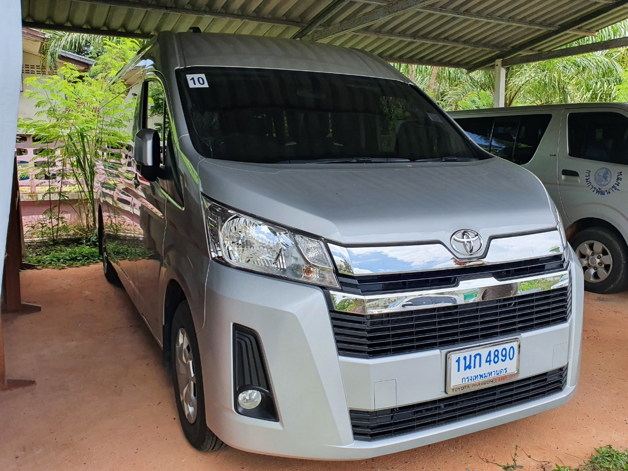 อธิบดีกรมการพัฒนาชุมชน มอบรถยนต์เสริมสมรรถะงาน พช.ในระดับพื้นที่และจังหวัดสุราษฎร์ธานี