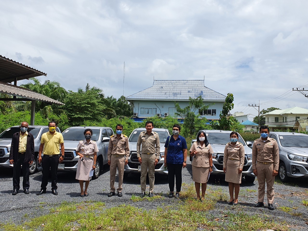 อธิบดีกรมการพัฒนาชุมชน มอบรถยนต์เสริมสมรรถะงาน พช.ในระดับพื้นที่และจังหวัดสุราษฎร์ธานี