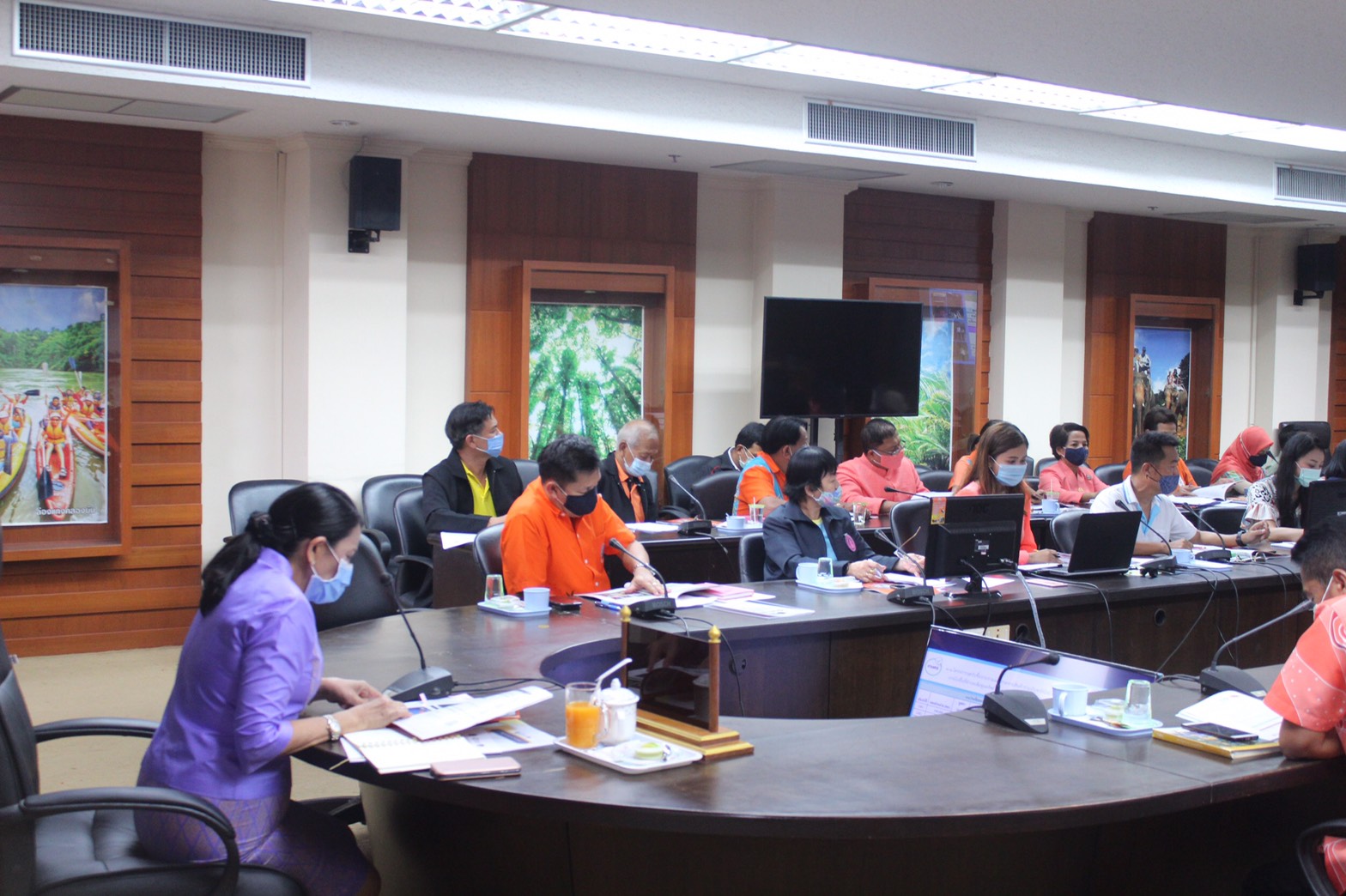 สำนักงานพัฒนาชุมชนจังหวัดสุราษฎร์ธานี เดินหน้าขับเคลื่อนนโยบายสานพลังประชารัฐจังหวัดสุราษฎร์ธานี