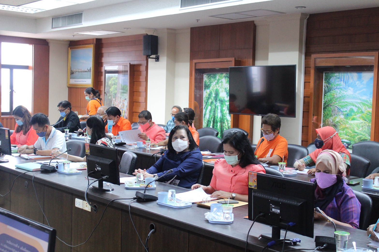 สำนักงานพัฒนาชุมชนจังหวัดสุราษฎร์ธานี เดินหน้าขับเคลื่อนนโยบายสานพลังประชารัฐจังหวัดสุราษฎร์ธานี