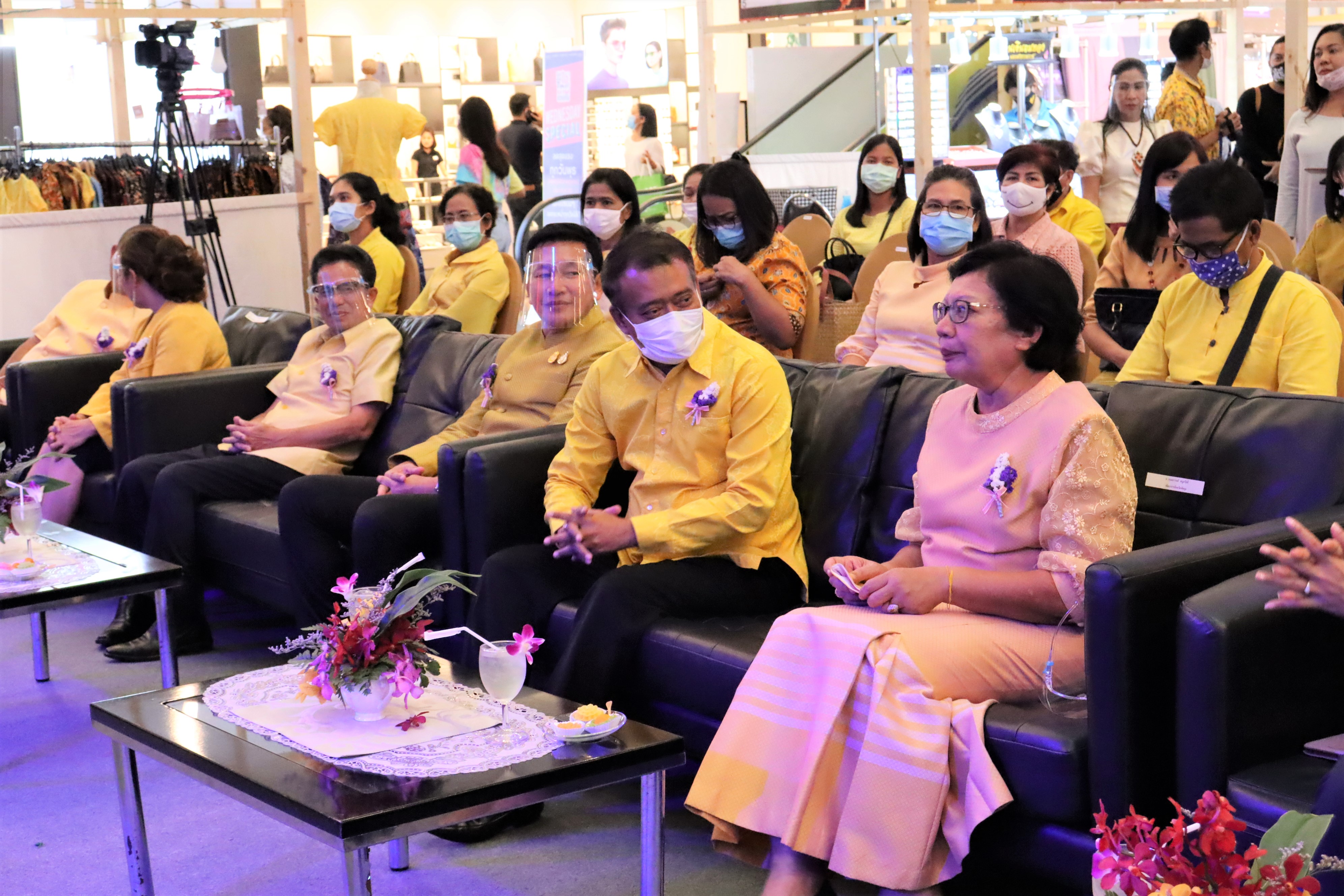 พช.สุราษฎร์ธานี เชิญช้อป แชะ ชิม ชม ของดีอ่าวไทย