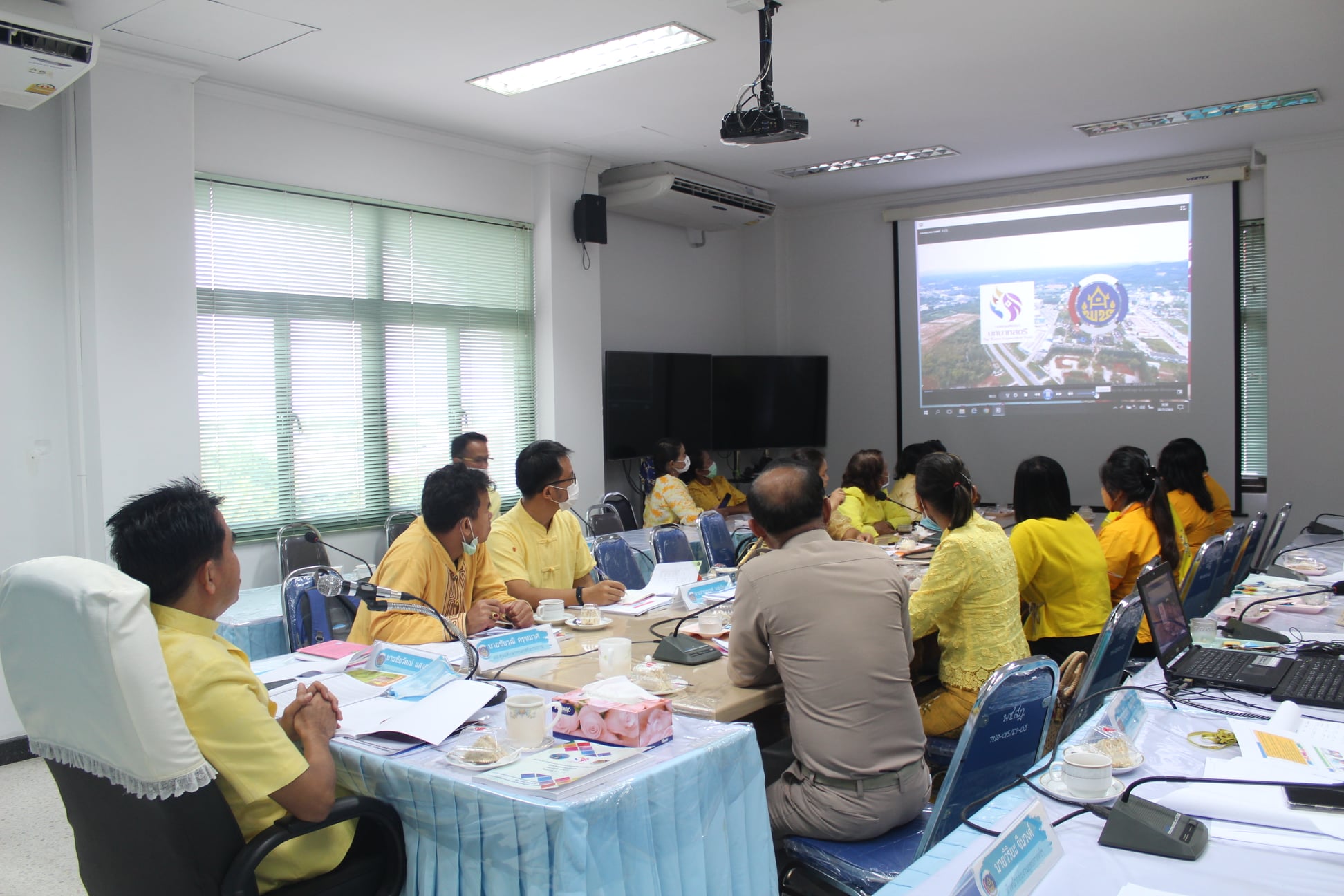 นายชัยวัฒน์ แสงศรี ผู้ตรวจราชการกรมการพัฒนาชุมชน ลงพื้นที่จังหวัดสุราษฎร์ธานี