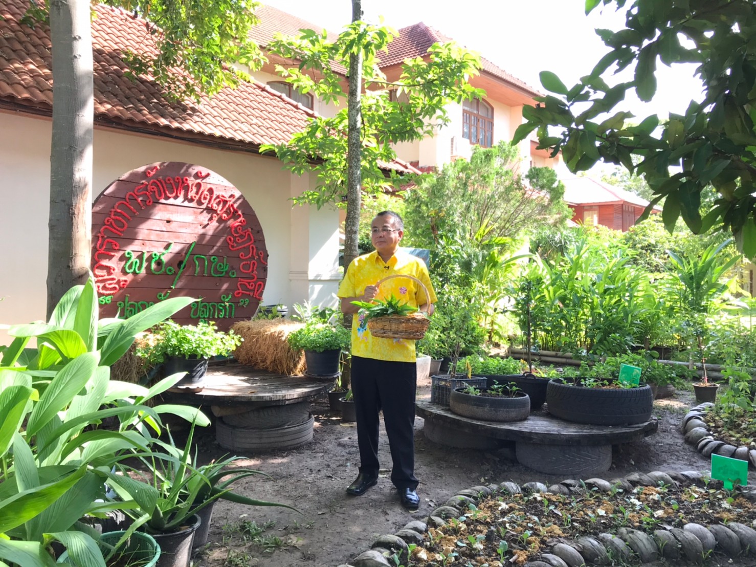 อธิบดีกรมการพัฒนาชุมชน  ส่งทีมประชาสัมพันธ์ลงพื้นที่จังหวัดสุราษฎร์ธานี