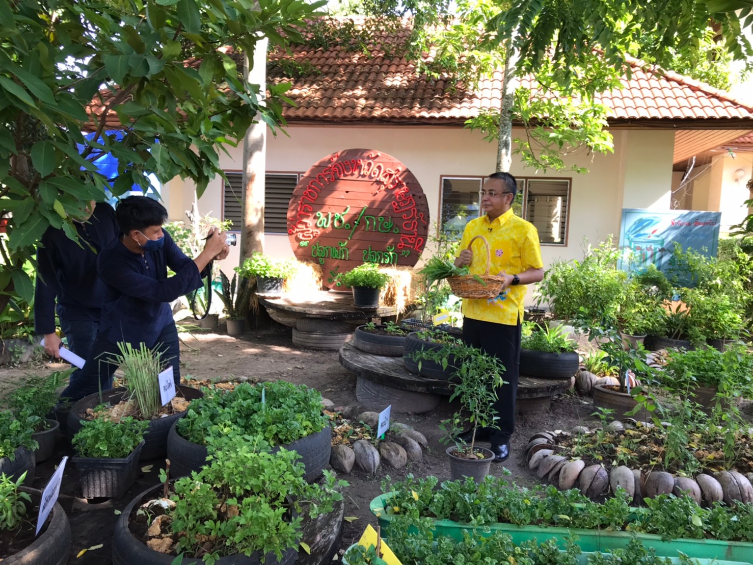 อธิบดีกรมการพัฒนาชุมชน  ส่งทีมประชาสัมพันธ์ลงพื้นที่จังหวัดสุราษฎร์ธานี