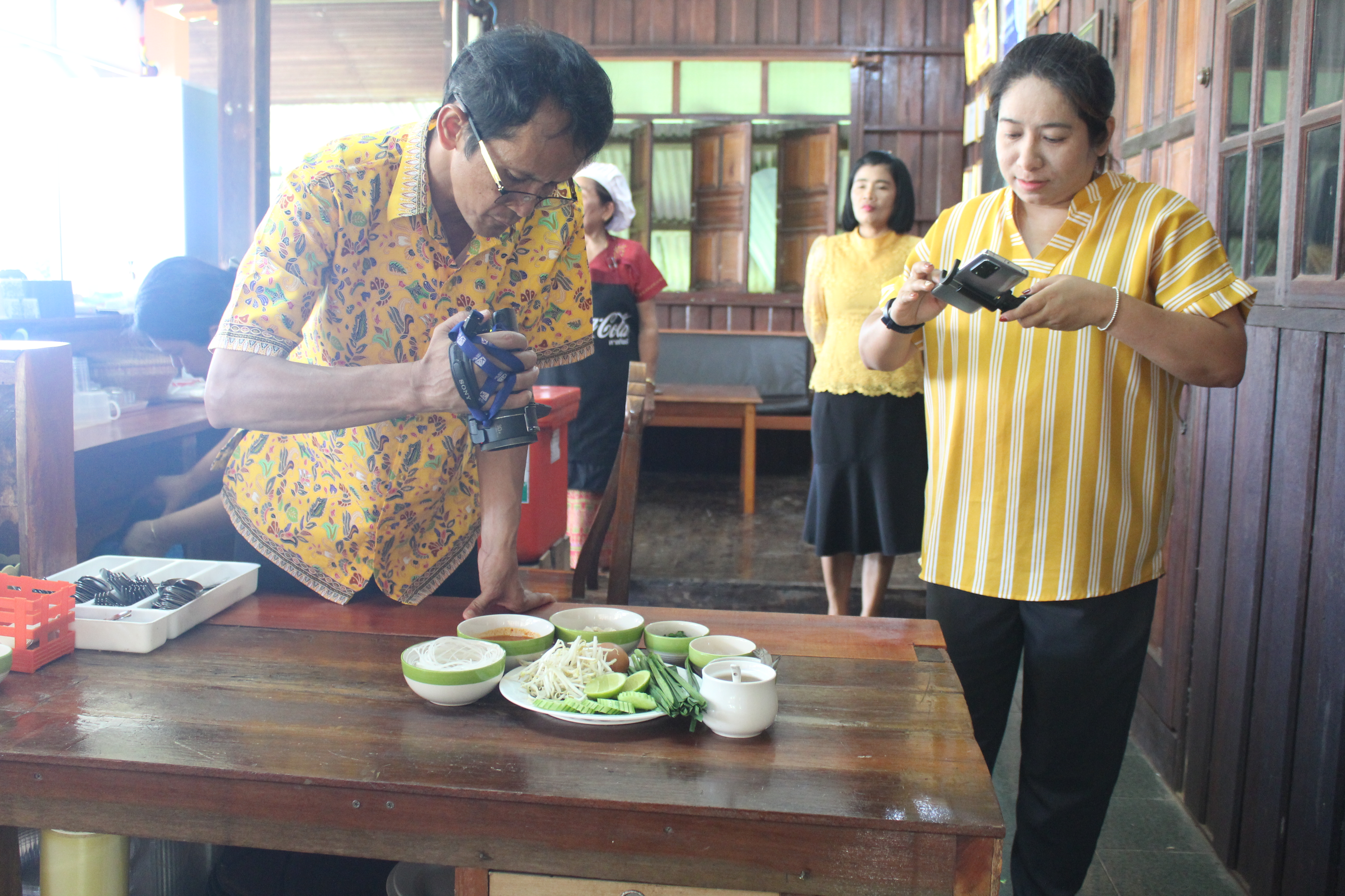 “ที่นี่ ของดี พช.” @ผัดไทยท่าฉาง