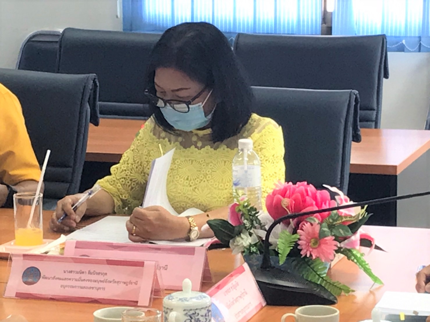 พจ. สุราษฎร์ธานี  ร่วมพิจารณาอนุมัติโครงการกองทุนส่งเสริมการจัดสวัสดิการสังคม