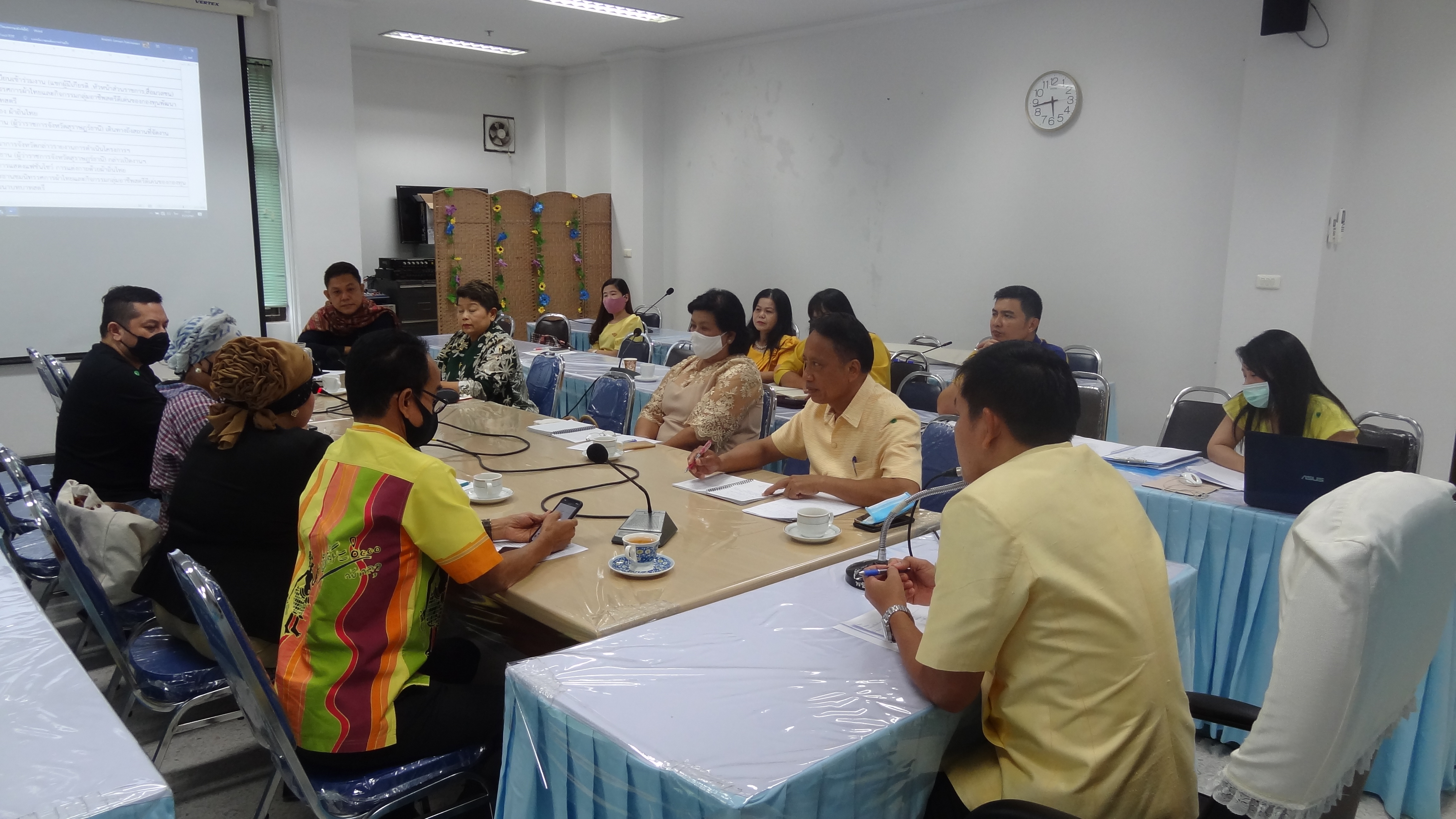 พช.สุราษฎร์ธานี  เตรียมพร้อม  “สืบสาน อนุรักษ์ศิลป์ผ้าถิ่นไทย ดำรงไว้ในแผ่นดิน”