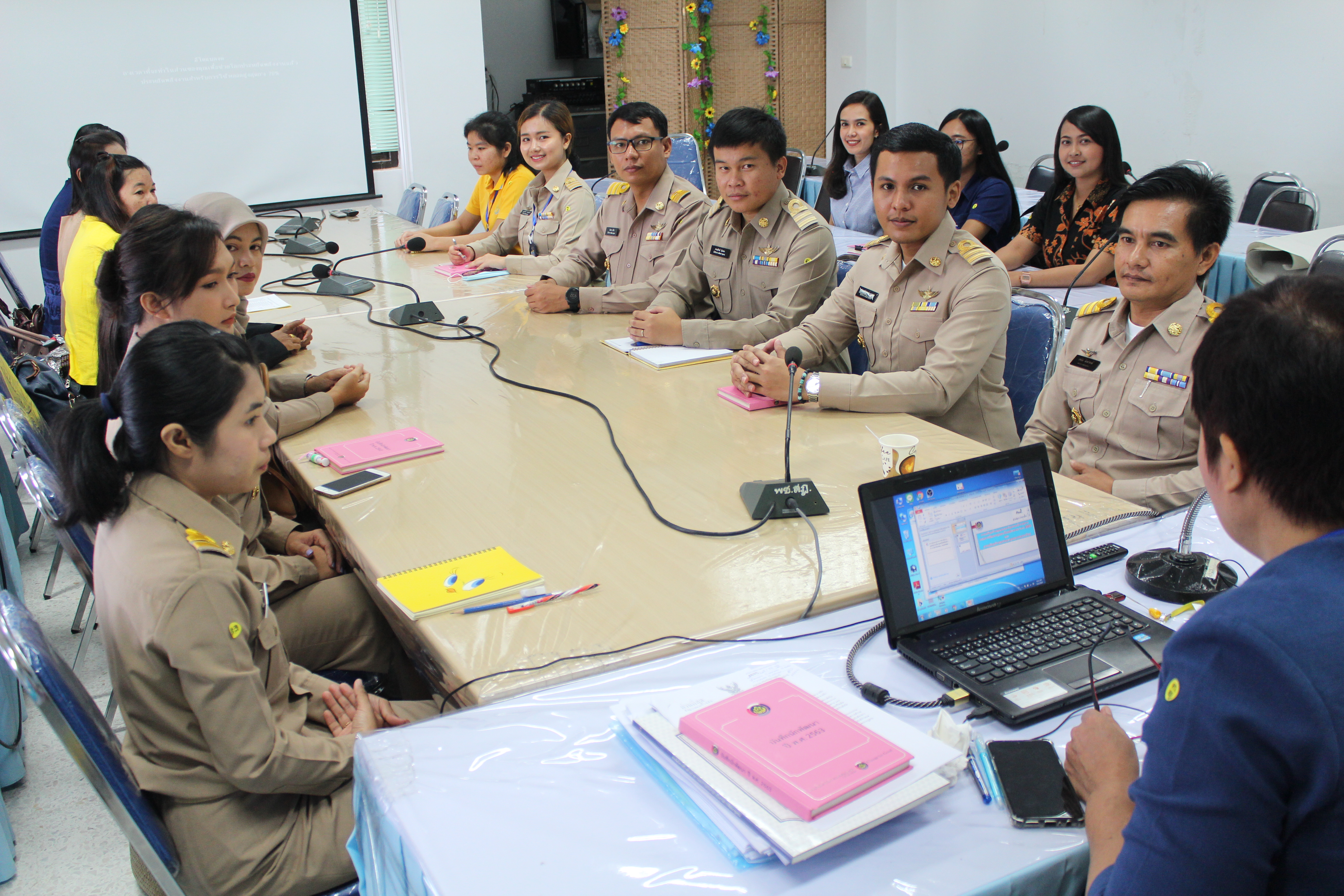 พช.สุราษฎร์ธานี เสริมสร้างคุณธรรมจริยธรรมข้าราชการกรมการพัฒนาชุมชน