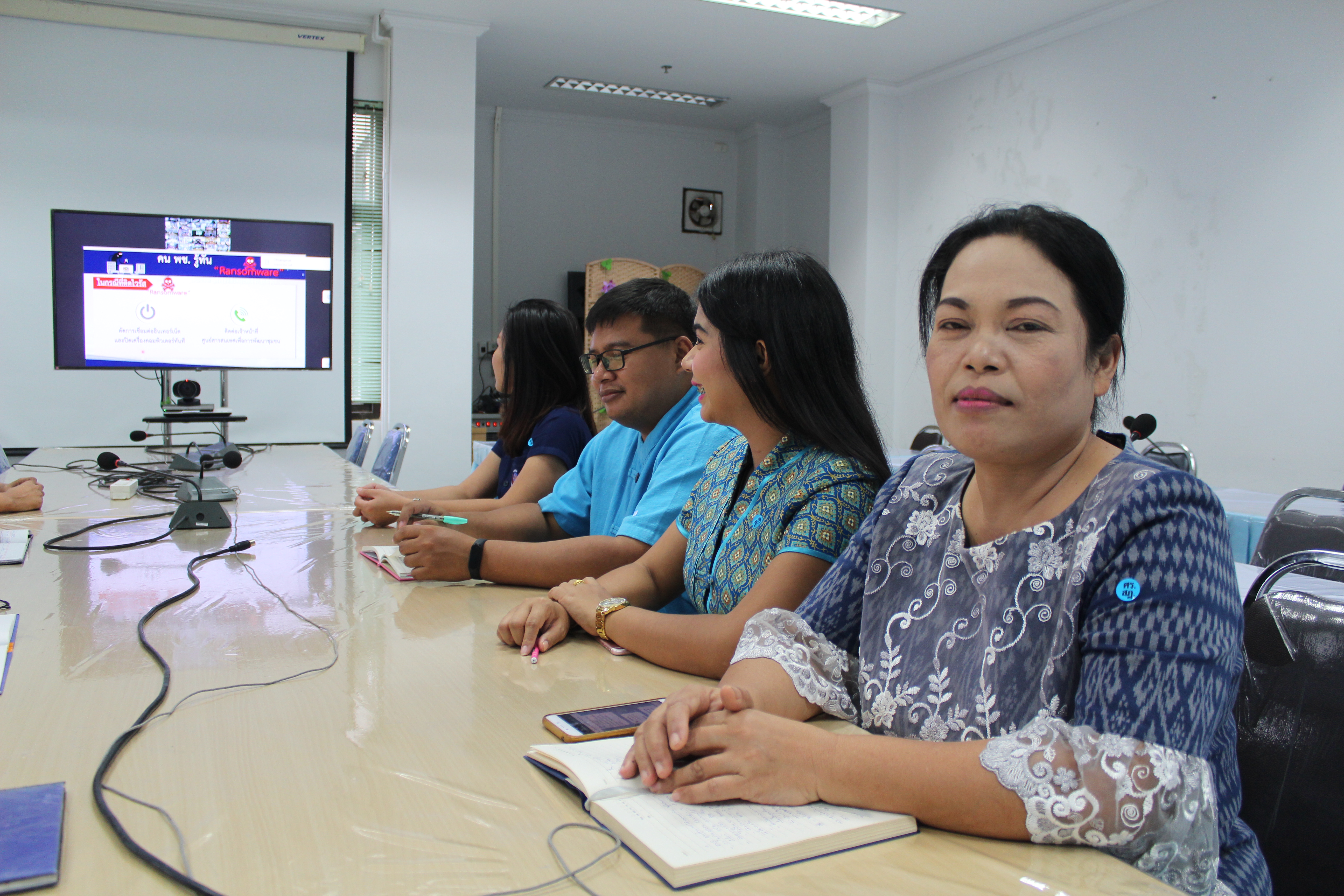 พช.สุราษฎร์ธานี เตรียมพร้อมตรวจสอบสิทธิ์การใช้งานอินเทอร์เน็ต