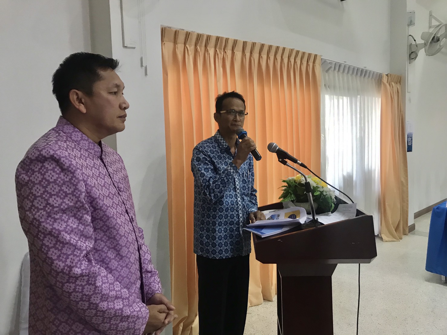 สำนักงานพัฒนาชุมชนจังหวัดสุราษฎร์ธานี ร่วมประชุมเชิงปฏิบัติการตรวจติดตามผลการดำเนินงานของหน่วยรับตรวจรายไตรมาส ครั้งที่ 2/2563