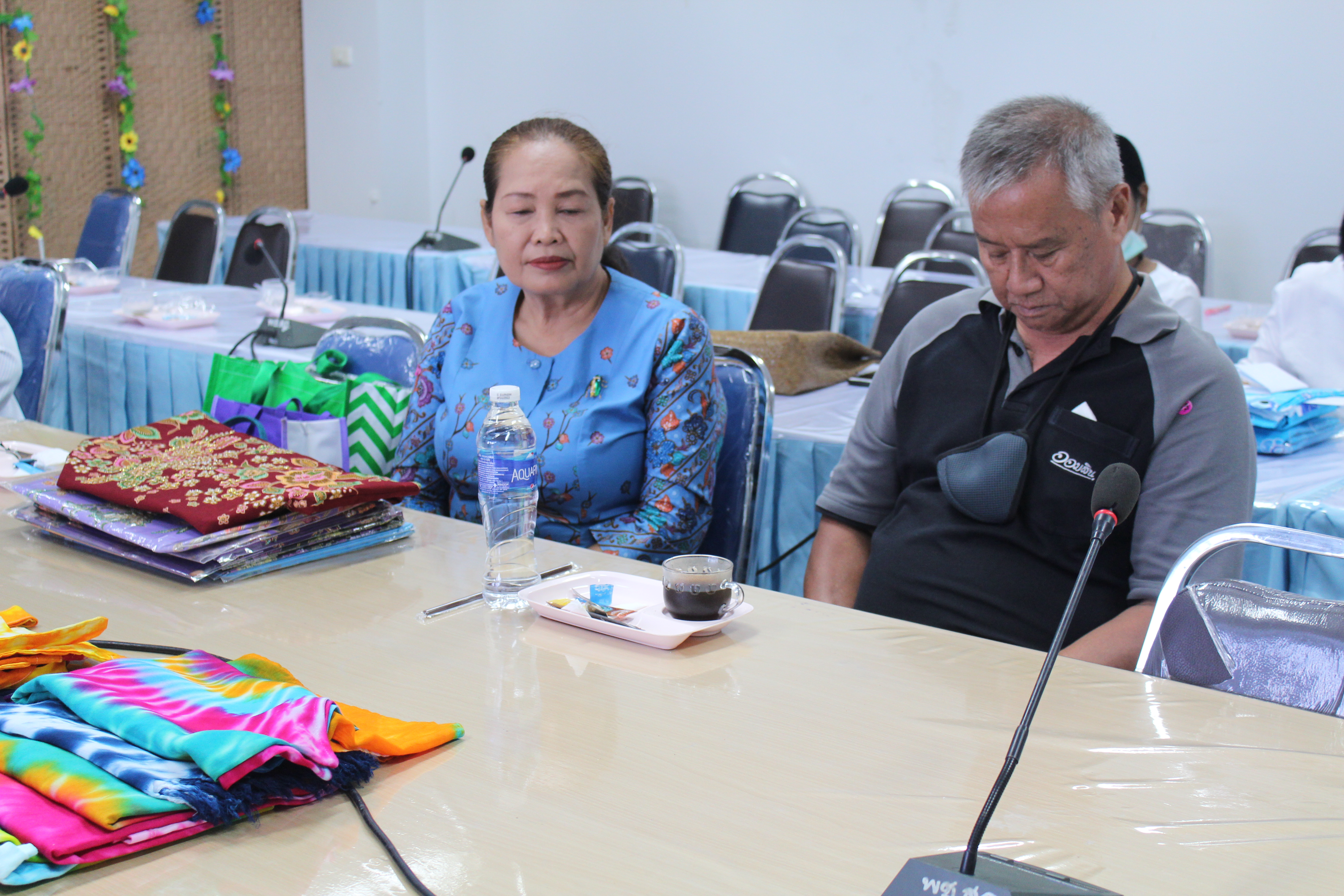 พช.สุราษฎร์ธานี เดินหน้าสืบสานอนุรักษ์ศิลป์ผ้าถิ่นไทย ดำรงไว้ในแผ่นดิน