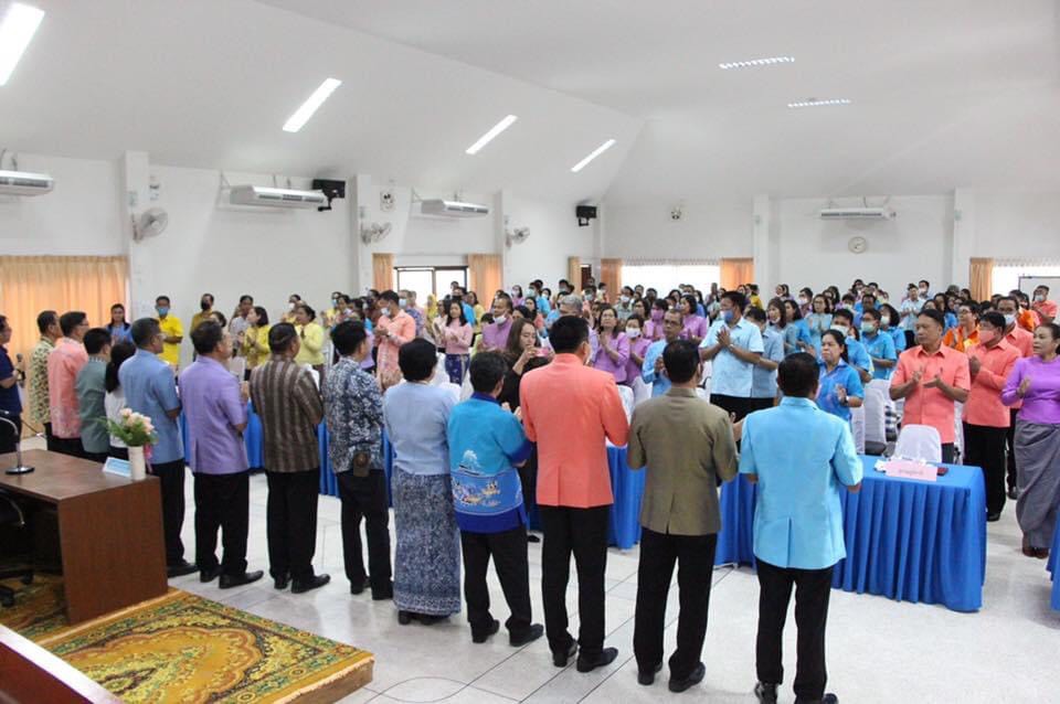 สำนักงานพัฒนาชุมชนจังหวัดสุราษฎร์ธานี ร่วมประชุมเชิงปฏิบัติการตรวจติดตามผลการดำเนินงานของหน่วยรับตรวจรายไตรมาส ครั้งที่ 2/2563