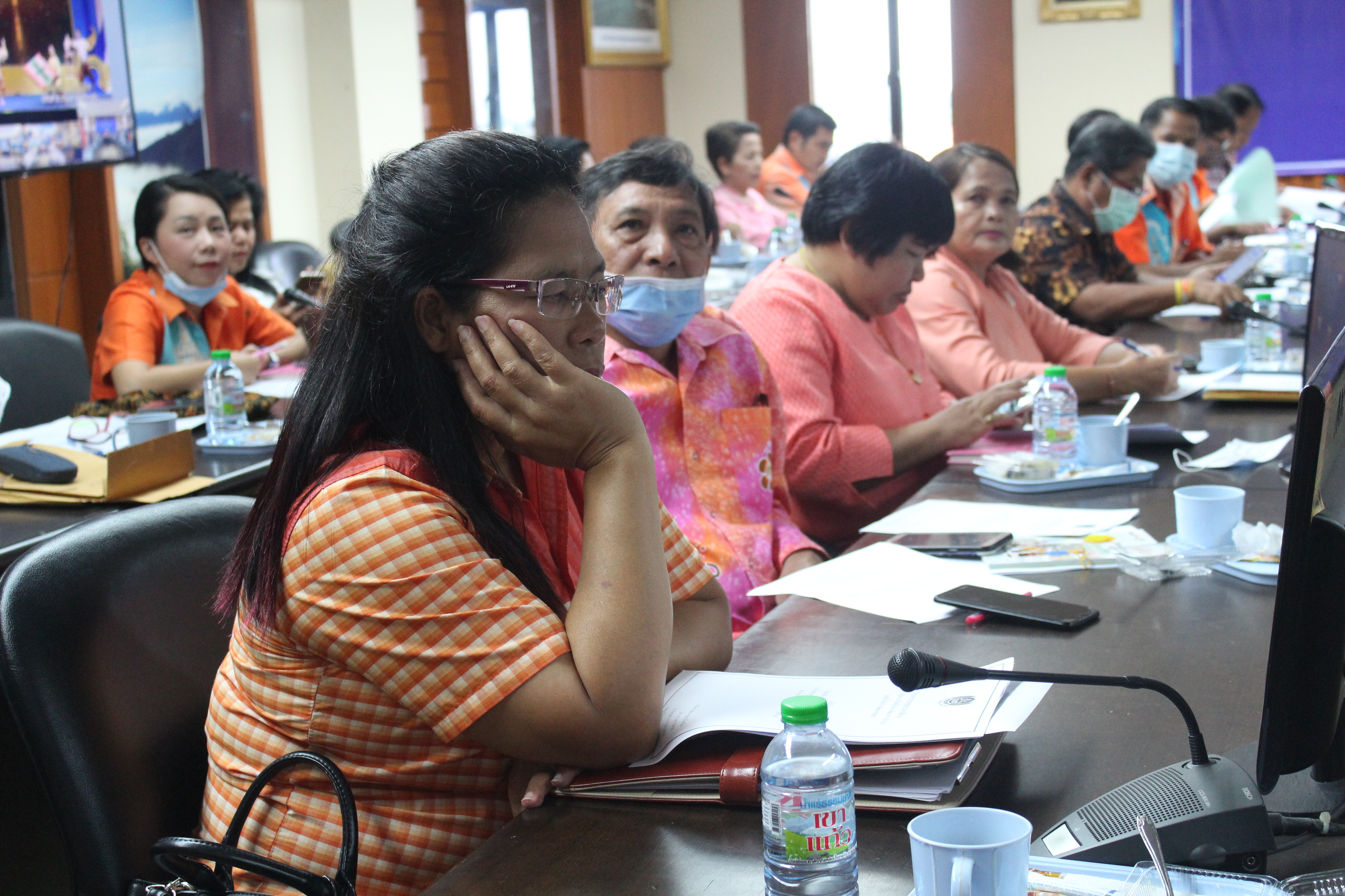 พช.สุราษฎร์ธานี  ประชุมประจำเดือนผู้อำนวยการกลุ่มงาน พัฒนาการอำเภอ และนักวิชาการพัฒนาชุมชน ครั้งที่ 8/2563