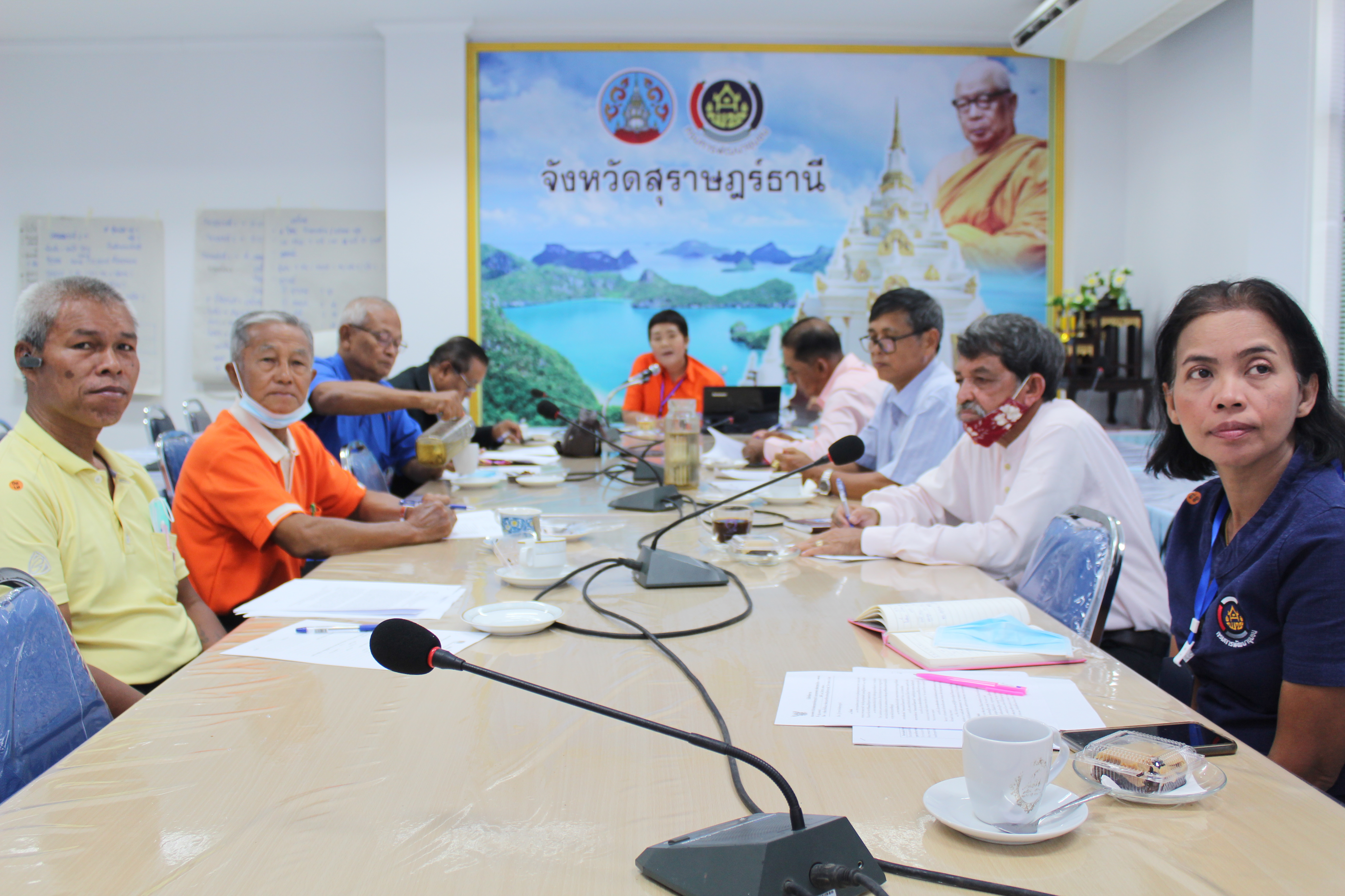 พช.สุราษฎร์ธานี ประชุมทีมผู้นำอาสาพัฒนาบ้านเกิด