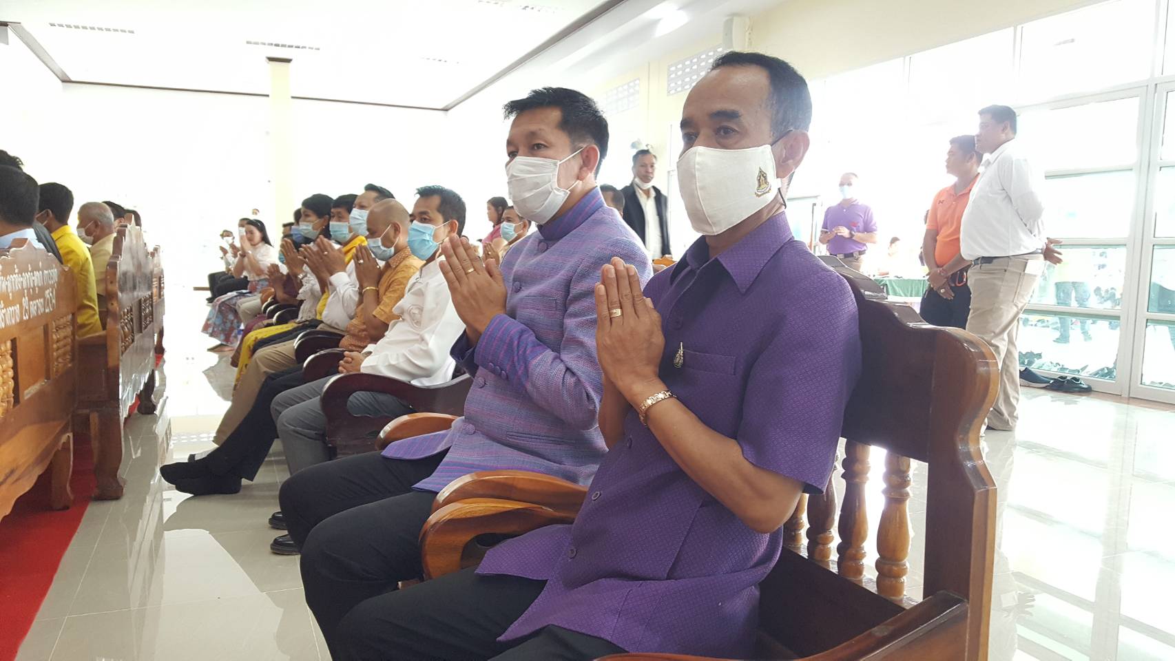 พช.สุราษฎร์ธานีเข้าร่วมทอดกฐิน ณ วัดพ่วง อ.กาญจนดิษฐ์