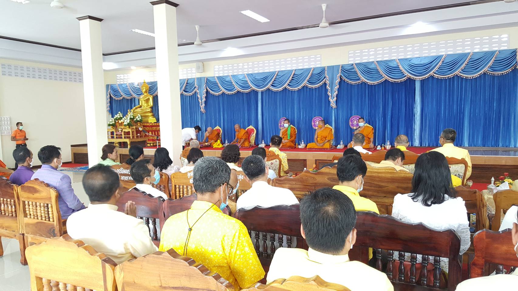 พช.สุราษฎร์ธานีเข้าร่วมทอดกฐิน ณ วัดพ่วง อ.กาญจนดิษฐ์