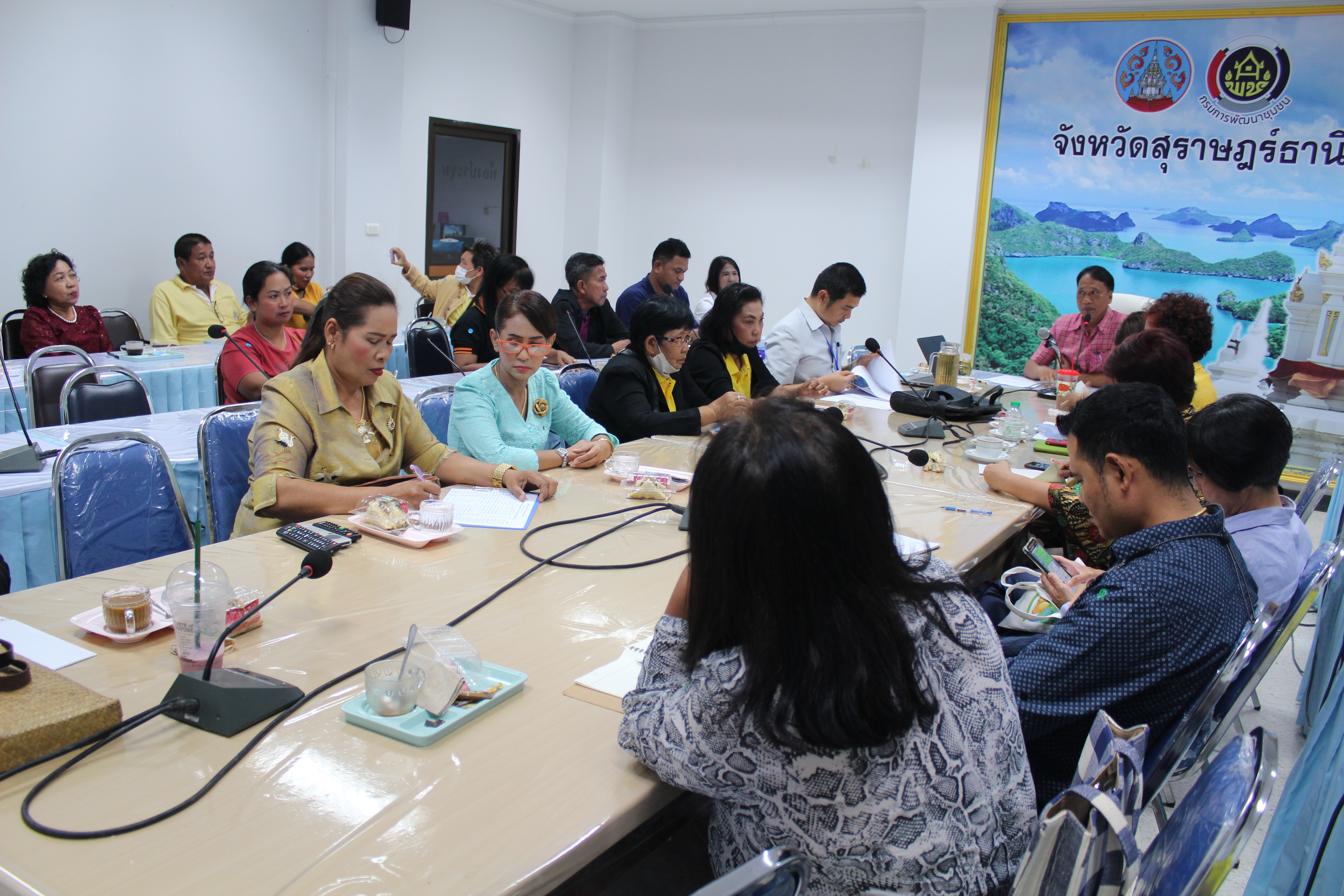 พช.สุราษฎร์ธานี  คัดเลือกคณะกรรมการเครือข่ายหนึ่งตำบล หนึ่งผลิตภัณฑ์ระดับจังหวัด